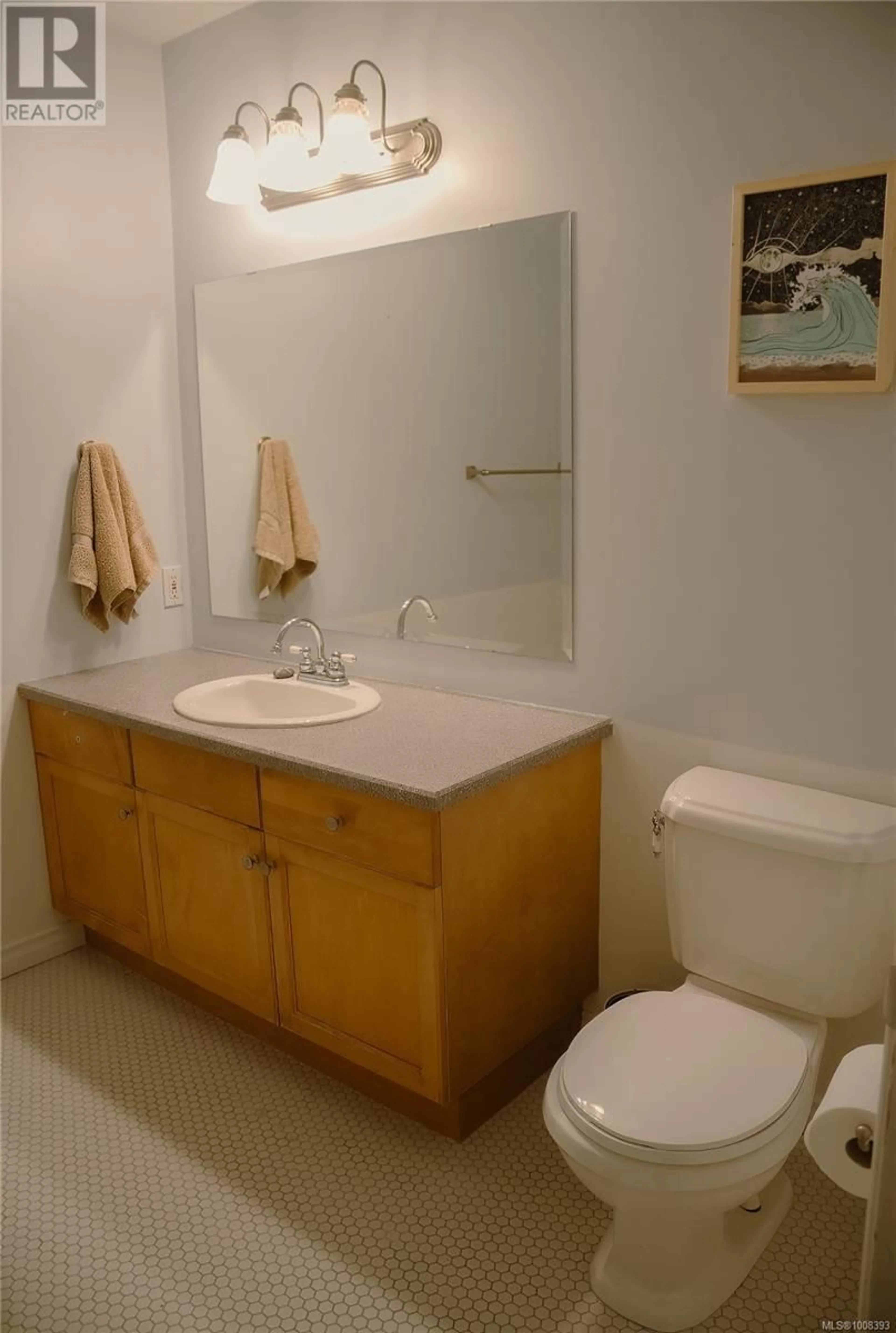 Standard bathroom, unknown for 907 SAVARY DRIVE, Qualicum Beach British Columbia V9K1R7
