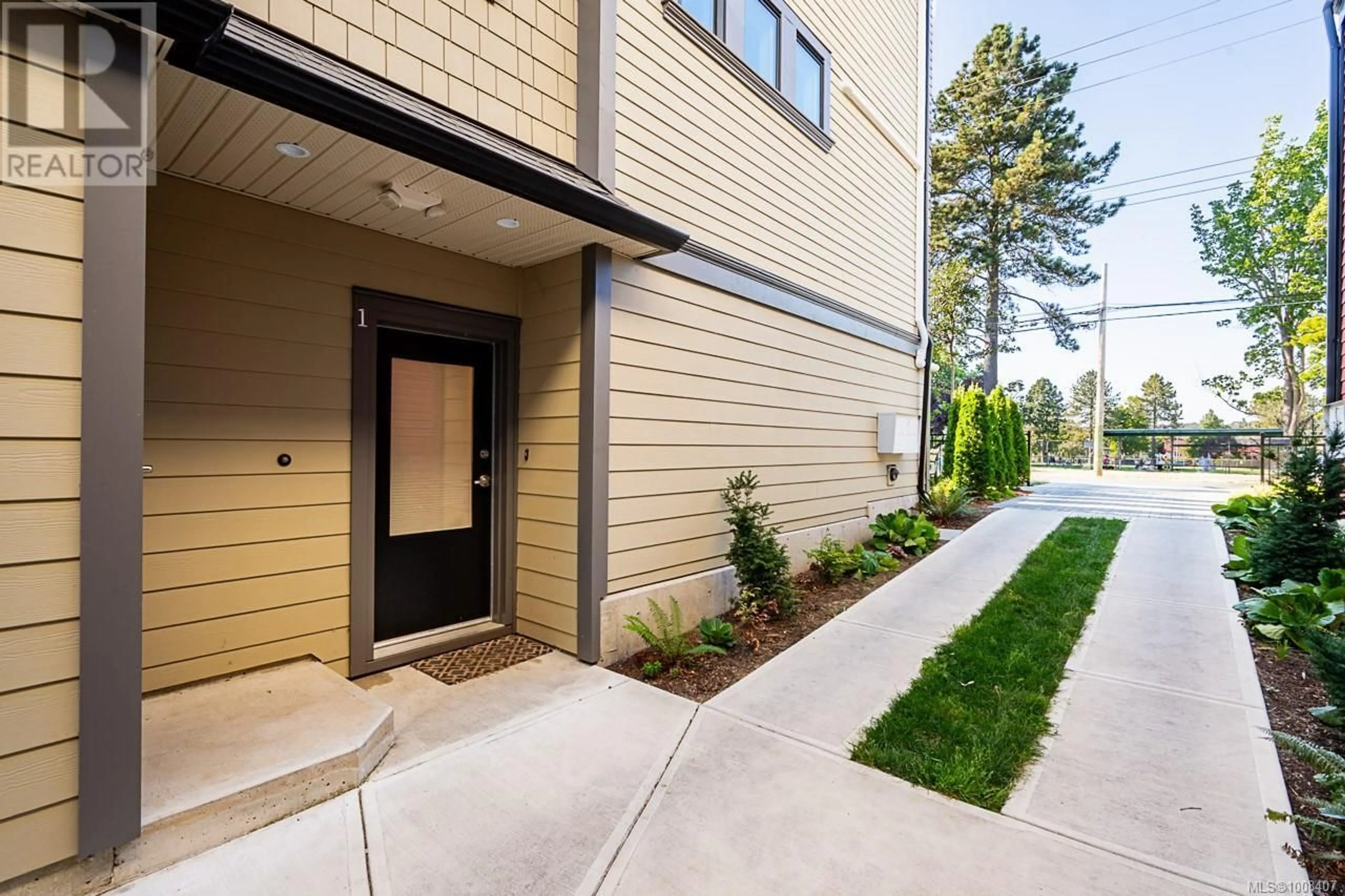 Unknown for 1 - 945 PEMBROKE STREET, Victoria British Columbia V8T1J1