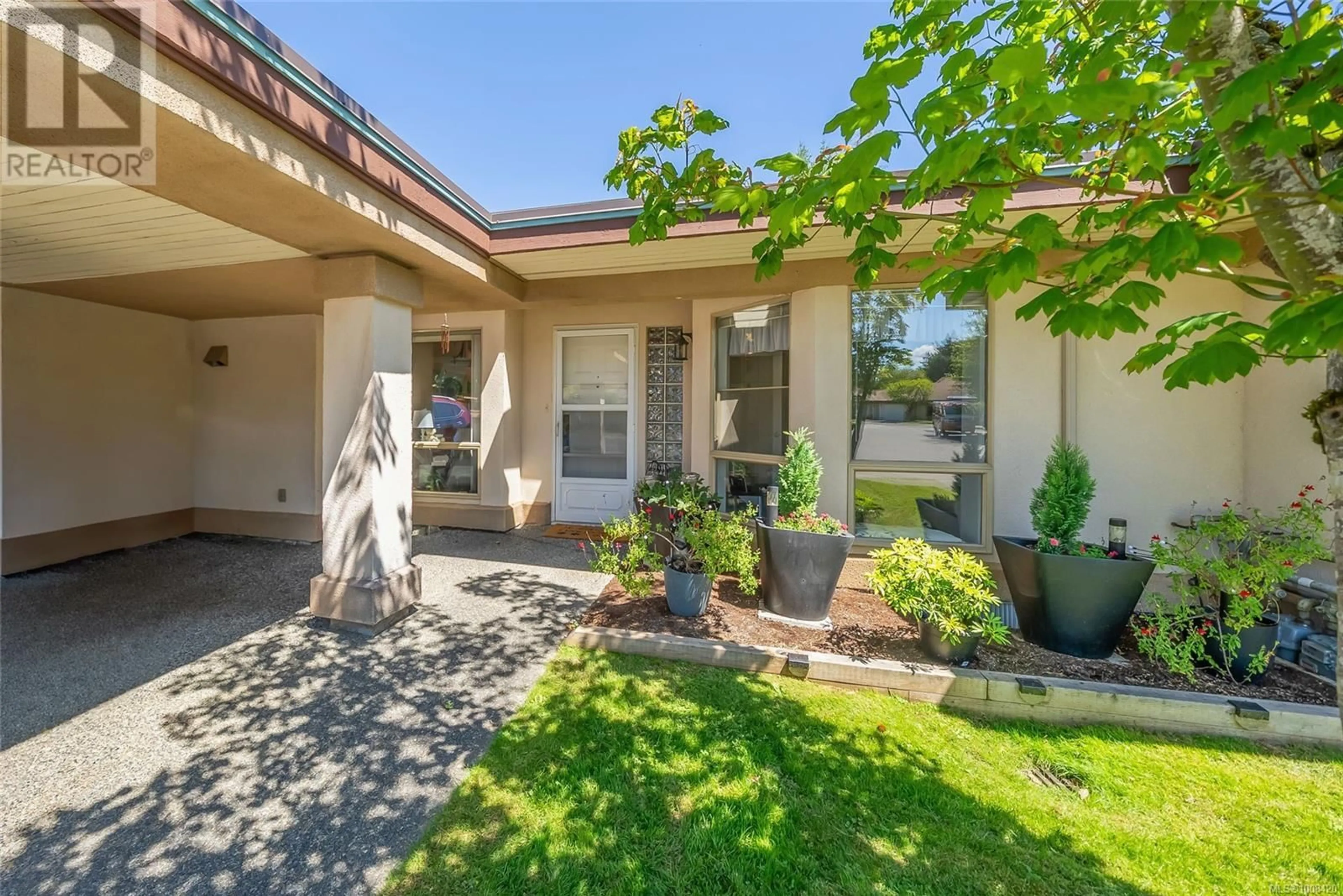 Patio, street for 17 - 310 PYM STREET NORTH, Parksville British Columbia V9P2P4
