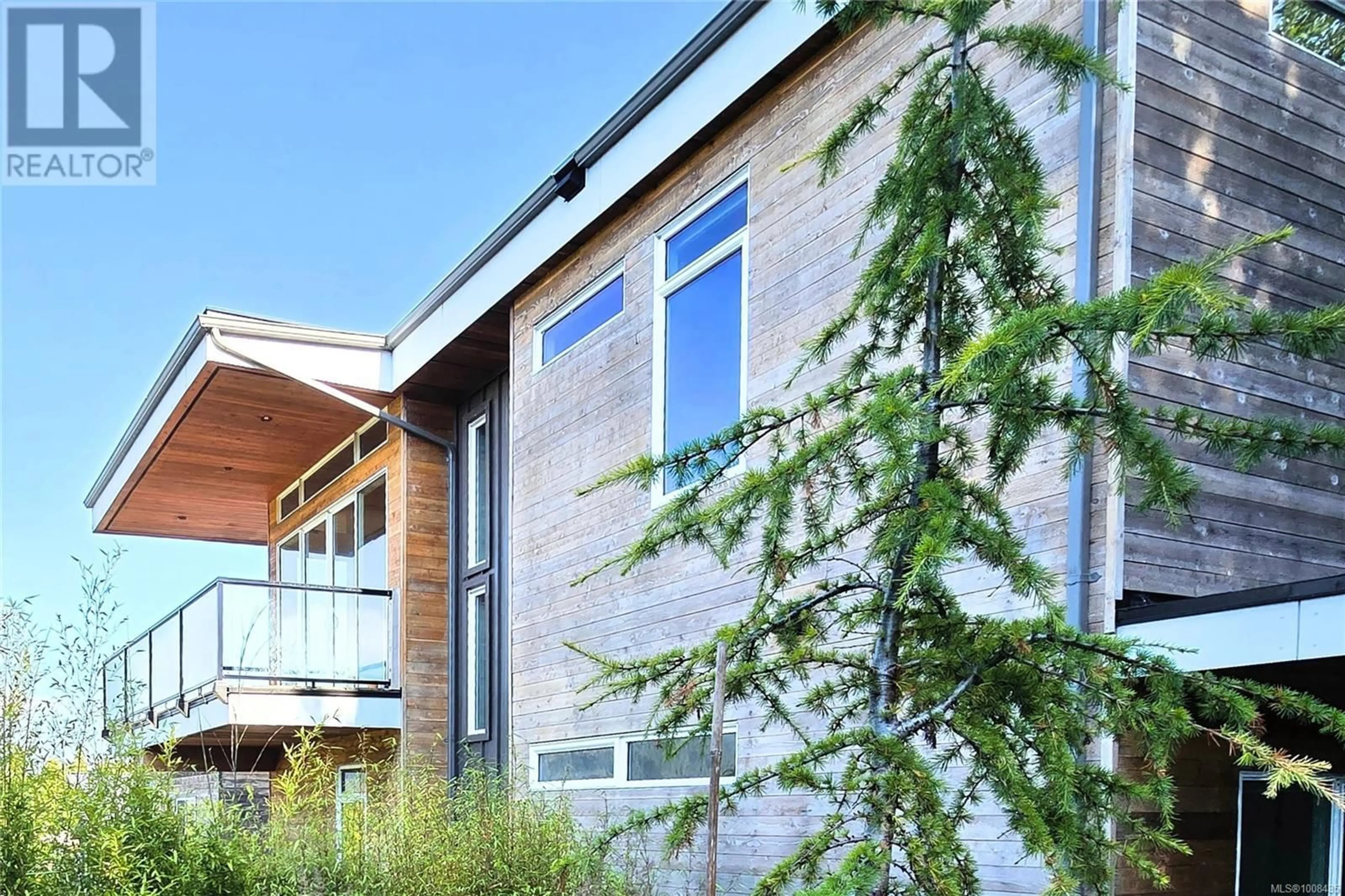Home with brick exterior material, building for 604 ALBERTO ROAD, Tofino British Columbia V0R2Z0