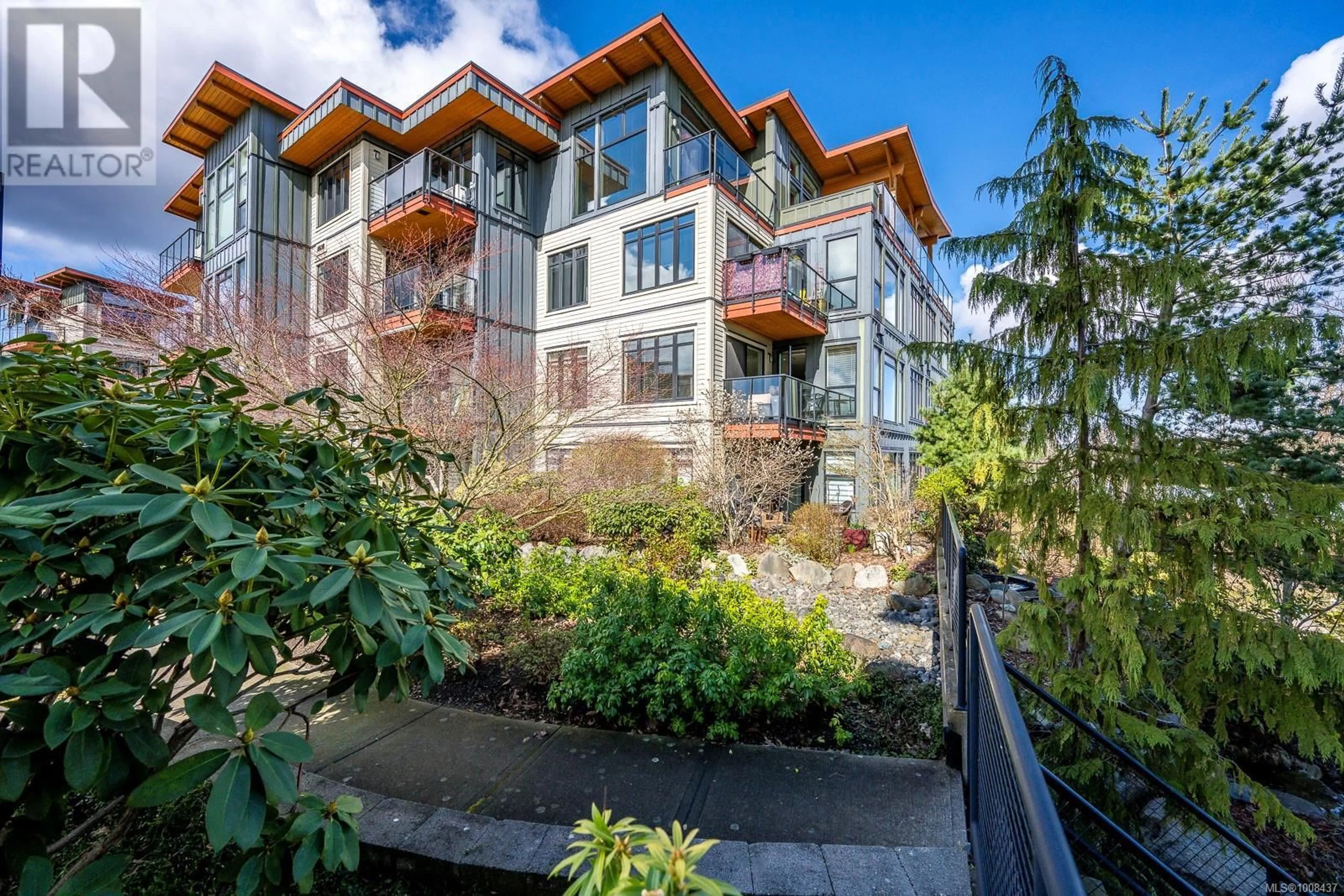 Patio, unknown for 324 - 2300 MANSFIELD DRIVE, Courtenay British Columbia V9N3L3