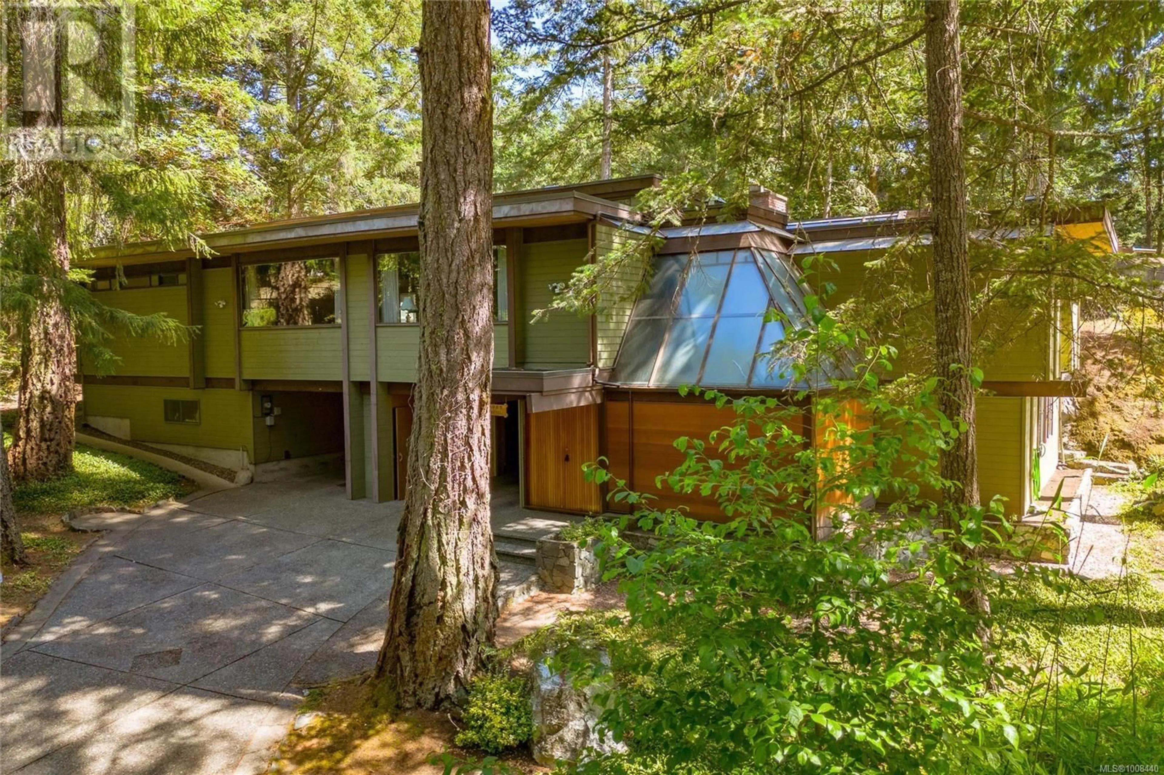 Unknown for 4487 SHADYWOOD PLACE, Saanich British Columbia V8X4C5