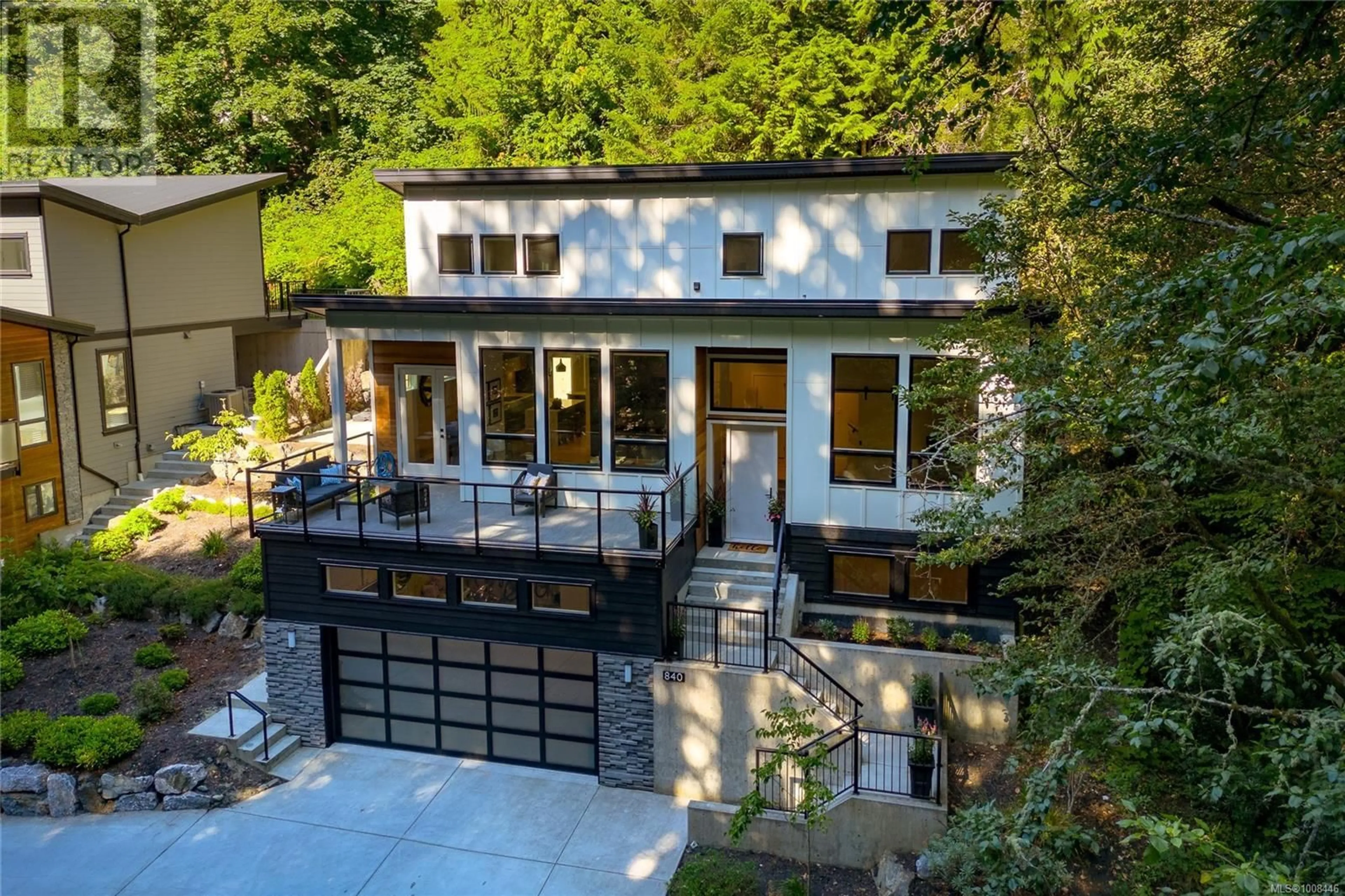 Unknown for 840 HALIBURTON ROAD, Saanich British Columbia V8Y2W4