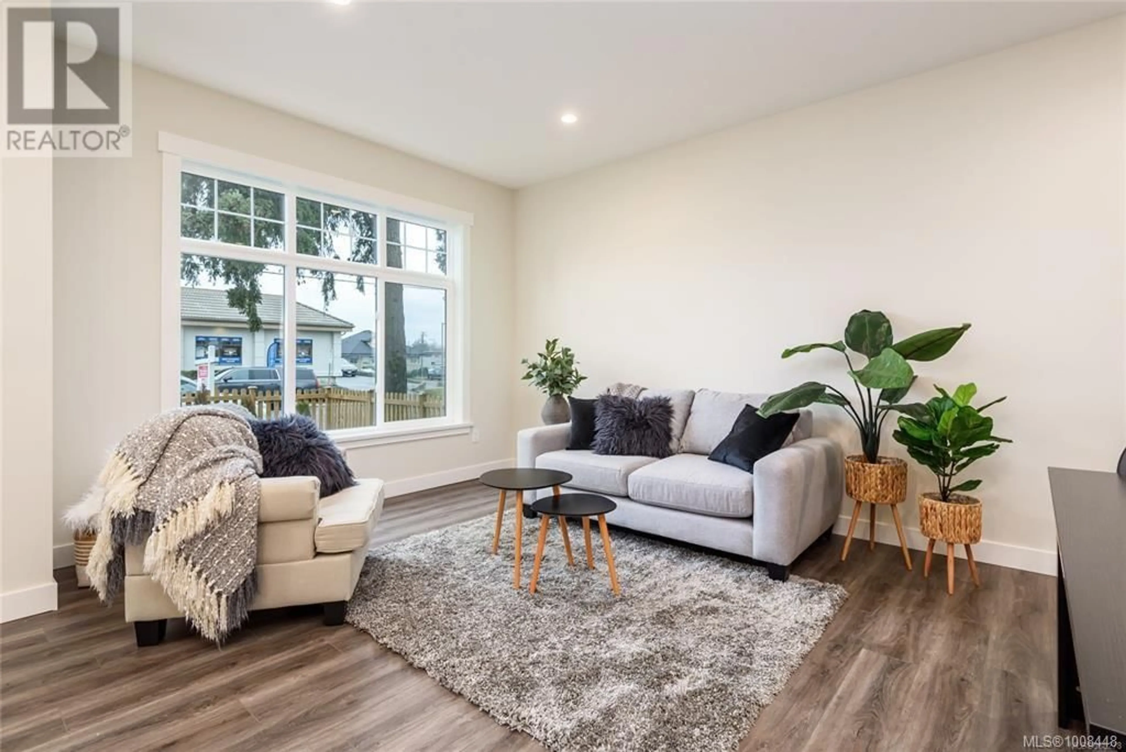Living room with furniture, unknown for A - 384 12TH STREET, Courtenay British Columbia V9N1T5