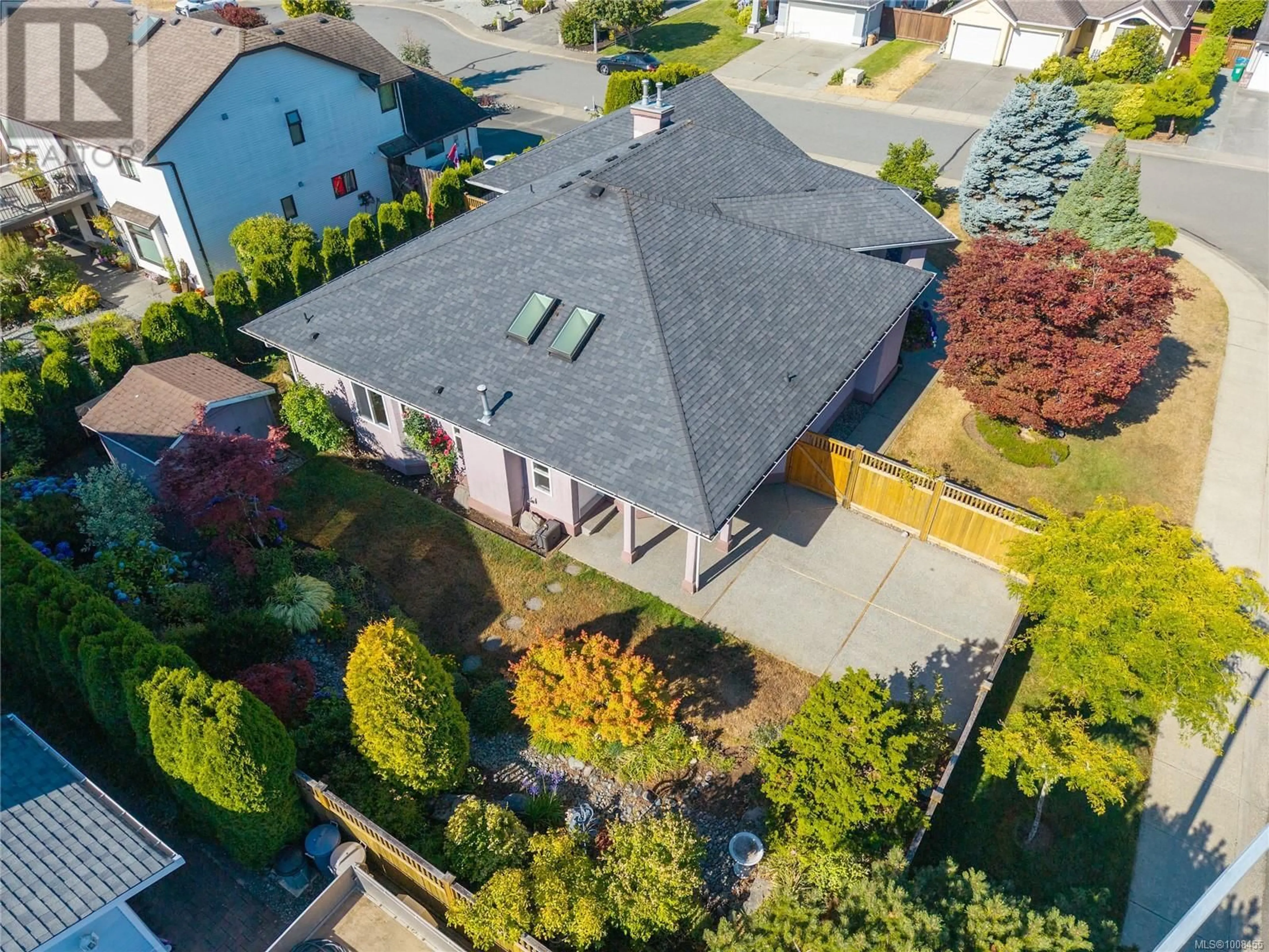 A pic from outside/outdoor area/front of a property/back of a property/a pic from drone, street for 5860 RALSTON DRIVE, Nanaimo British Columbia V9T6C5