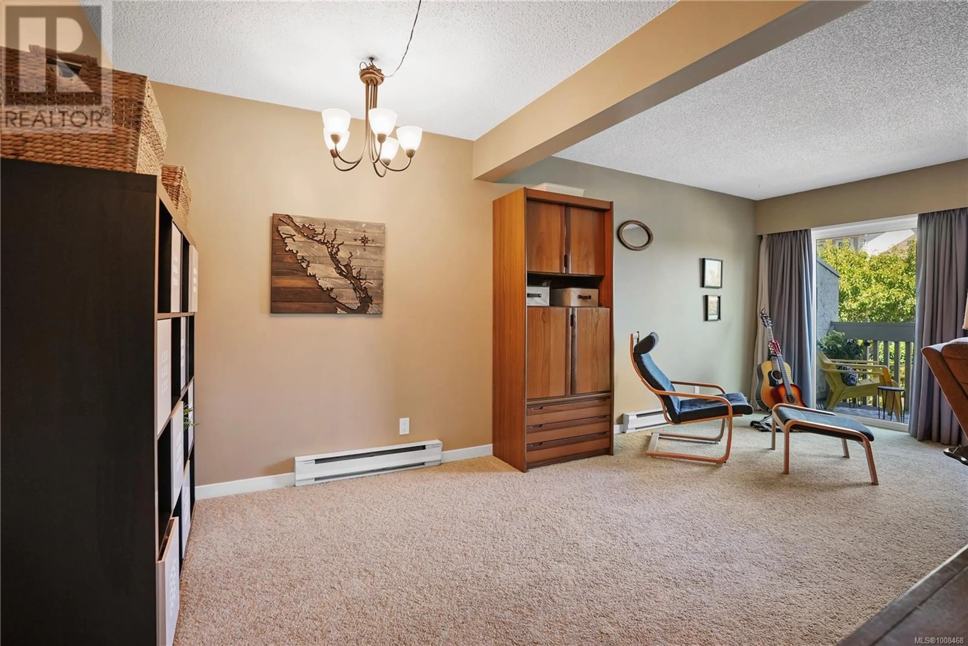 Unknown for 27 - 1480 GARNET ROAD, Saanich British Columbia V8P5K9