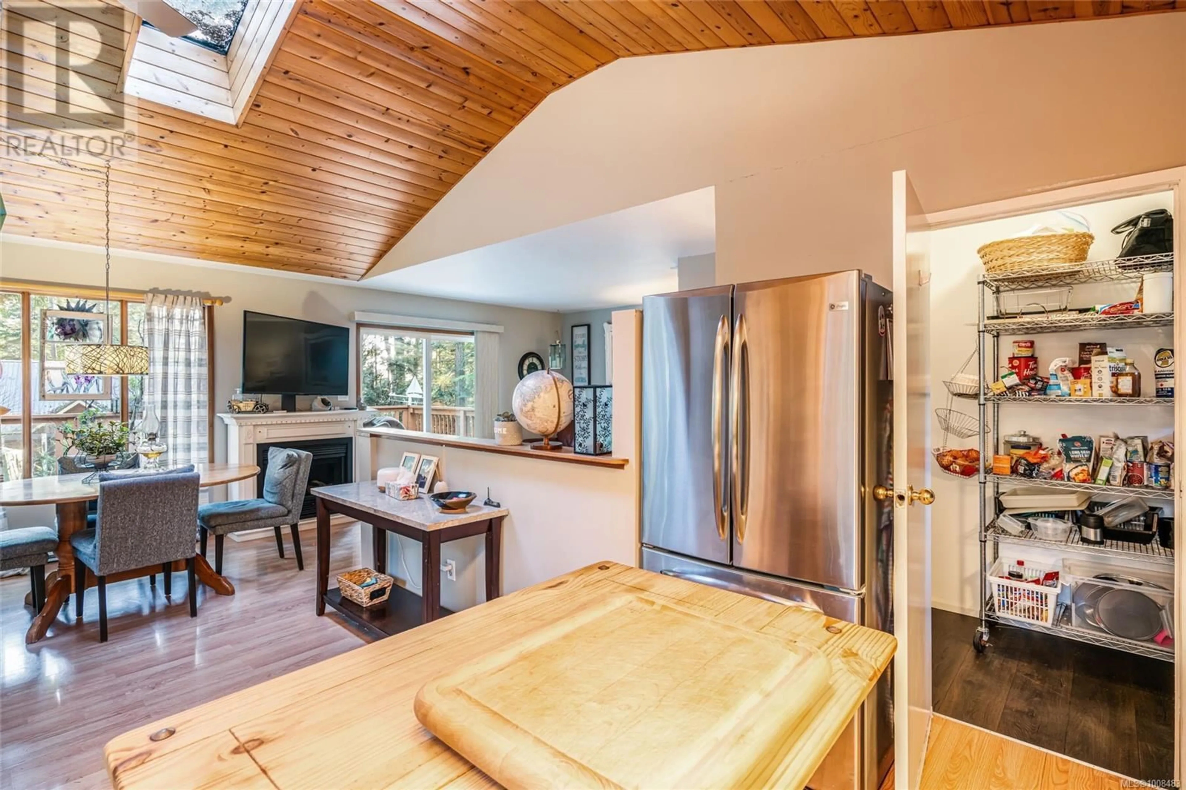 Open concept kitchen, unknown for 1831 OYSTER WAY, Gabriola Island British Columbia V0R1X6
