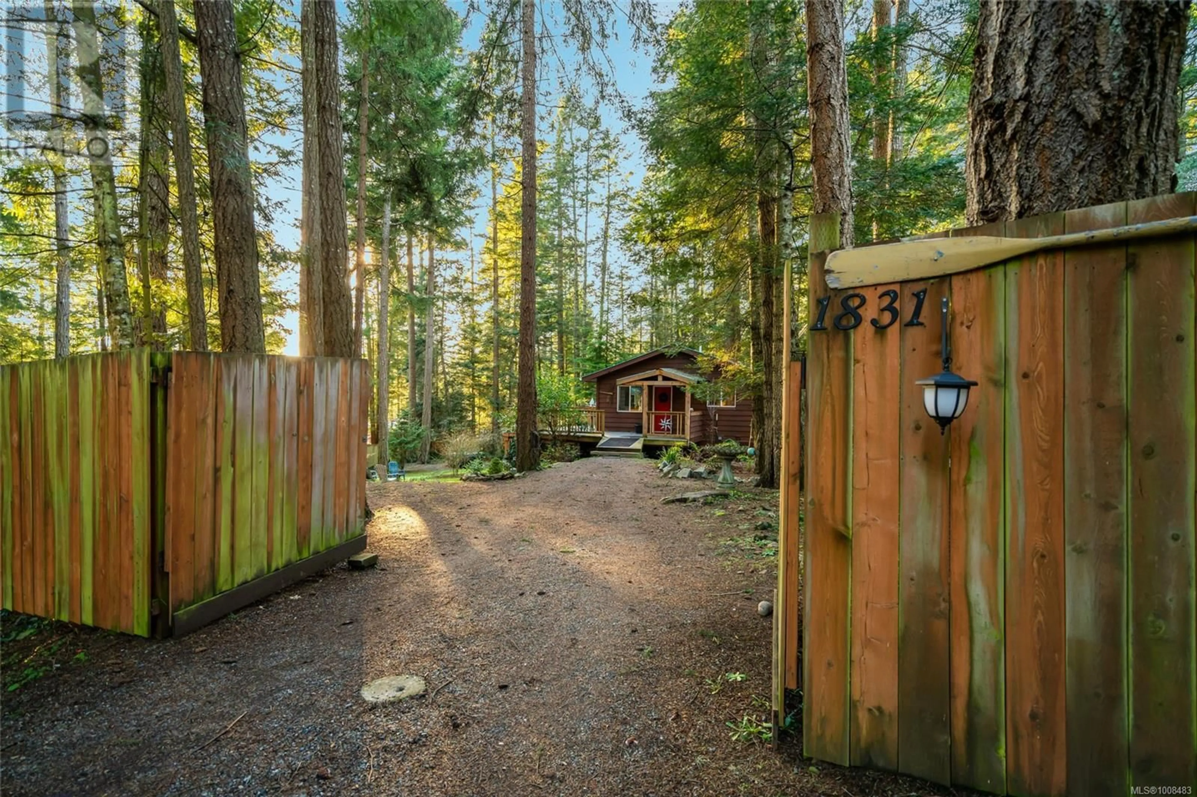 Shed for 1831 OYSTER WAY, Gabriola Island British Columbia V0R1X6