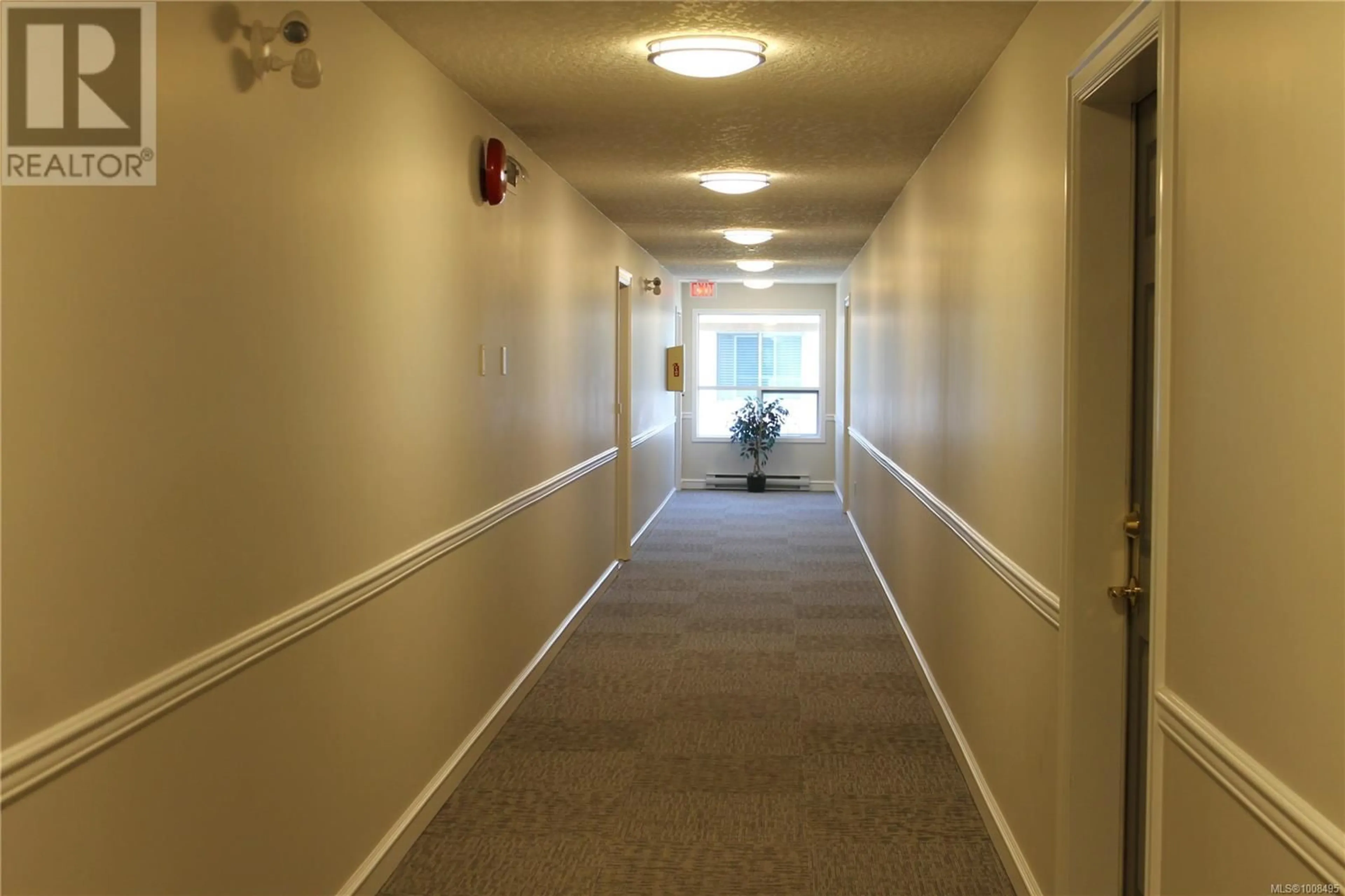 Indoor foyer for 308 - 671 TRUNK ROAD, Duncan British Columbia V9L2R3