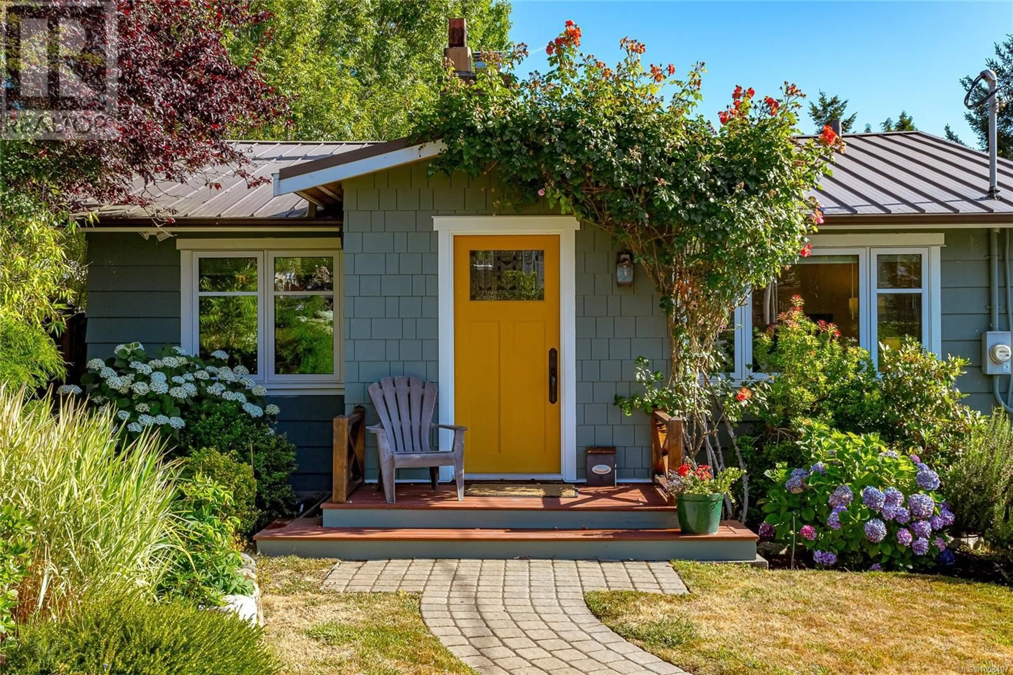 Unknown for 910 JASMINE AVENUE, Saanich British Columbia V8Z2P2