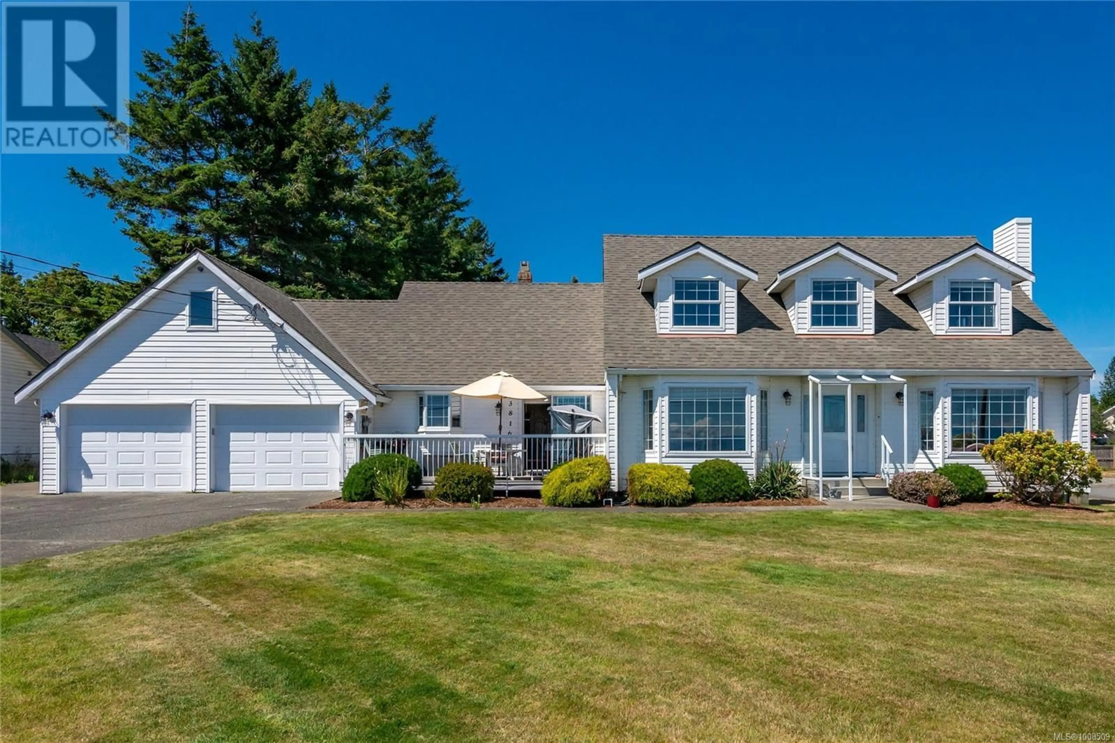 Home with vinyl exterior material, street for 3816 ISLAND HIGHWAY SOUTH, Campbell River British Columbia V9H1M6