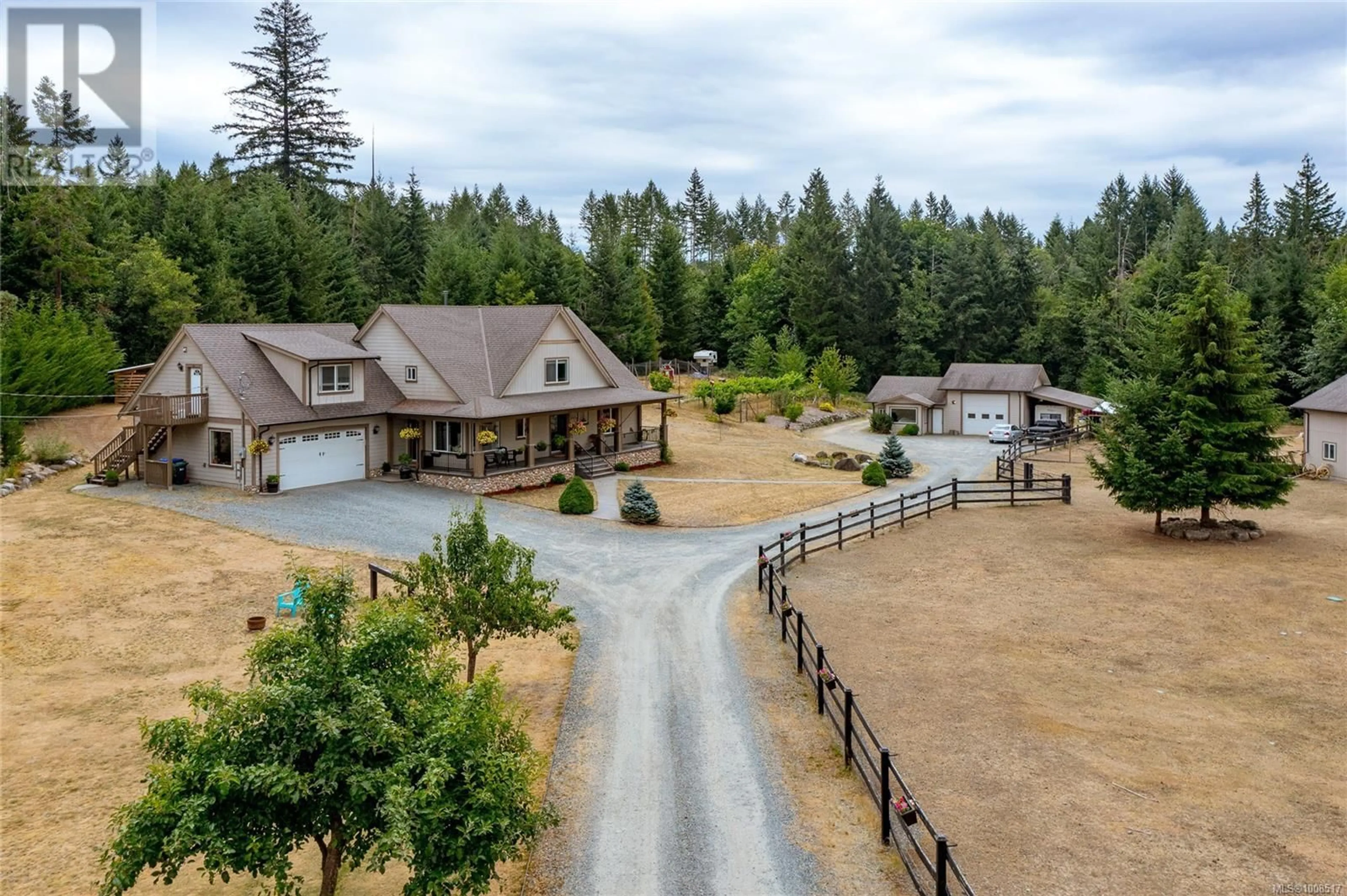 A pic from outside/outdoor area/front of a property/back of a property/a pic from drone, mountain view for 2540 ELK TRAILS WAY, Nanaimo British Columbia V9X0A3