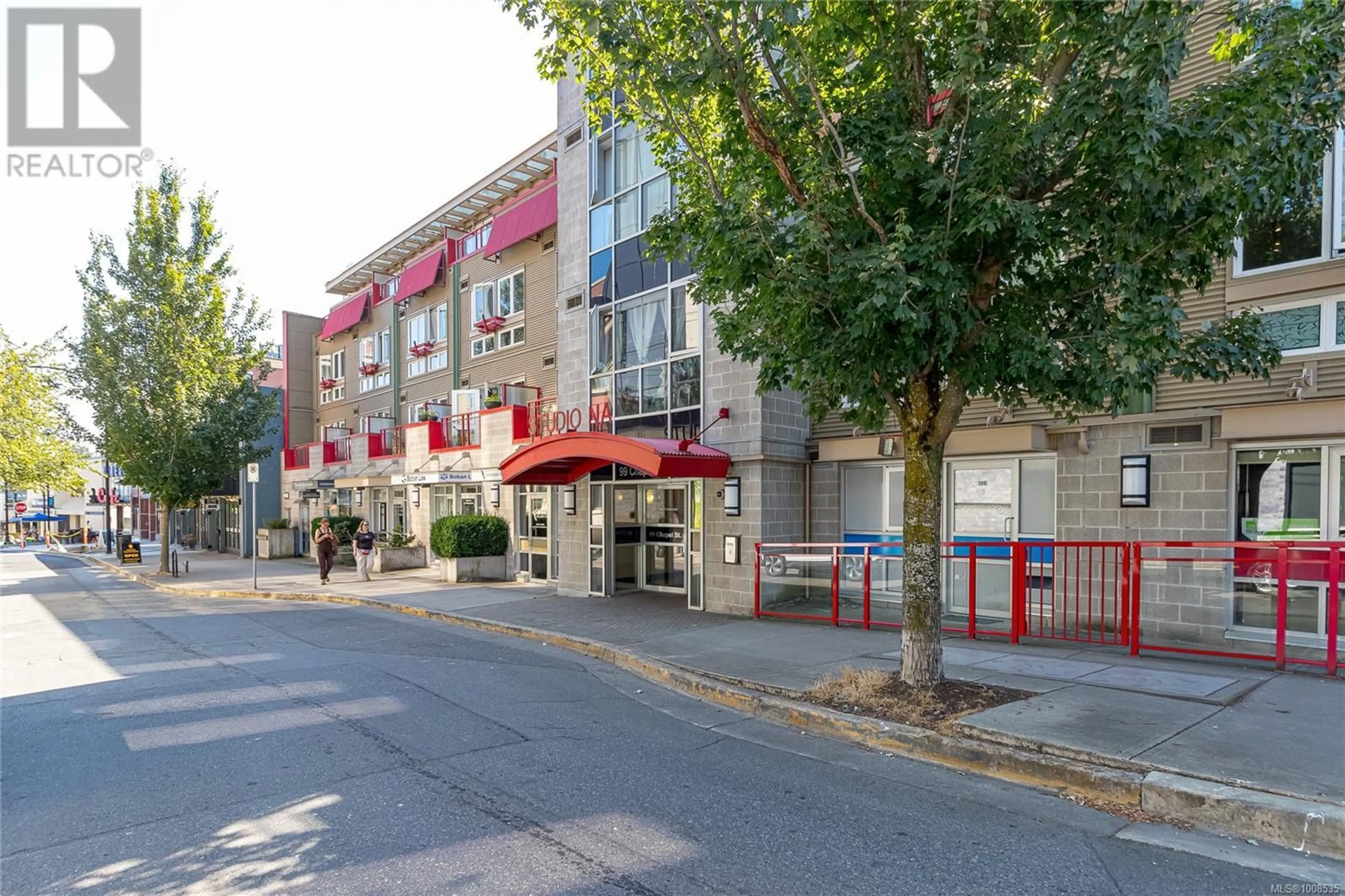 Patio, street for 206 - 99 CHAPEL STREET, Nanaimo British Columbia V9R5H3