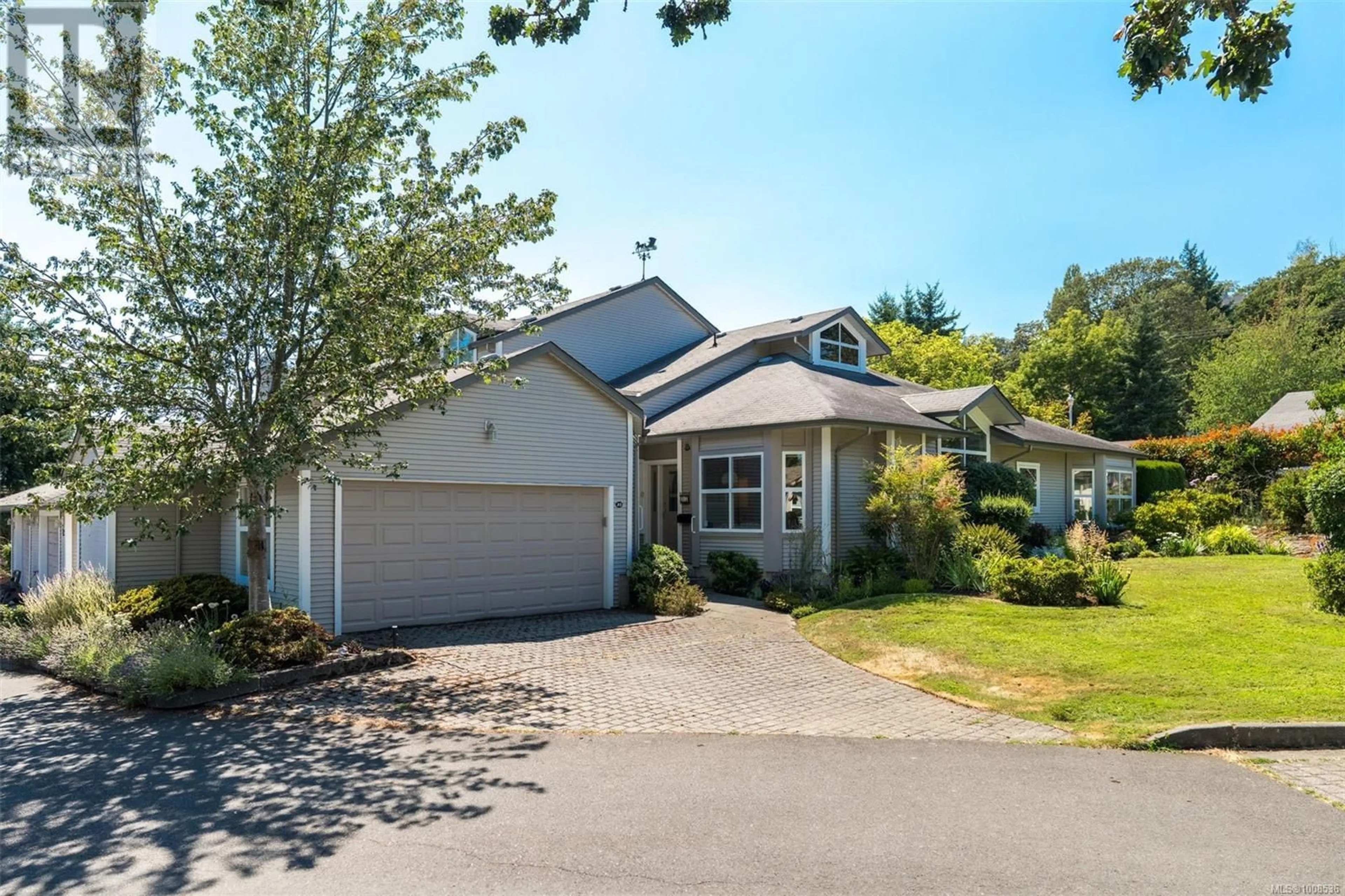 Unknown for 23 - 3633 CEDAR HILL ROAD, Saanich British Columbia V8P3Z3