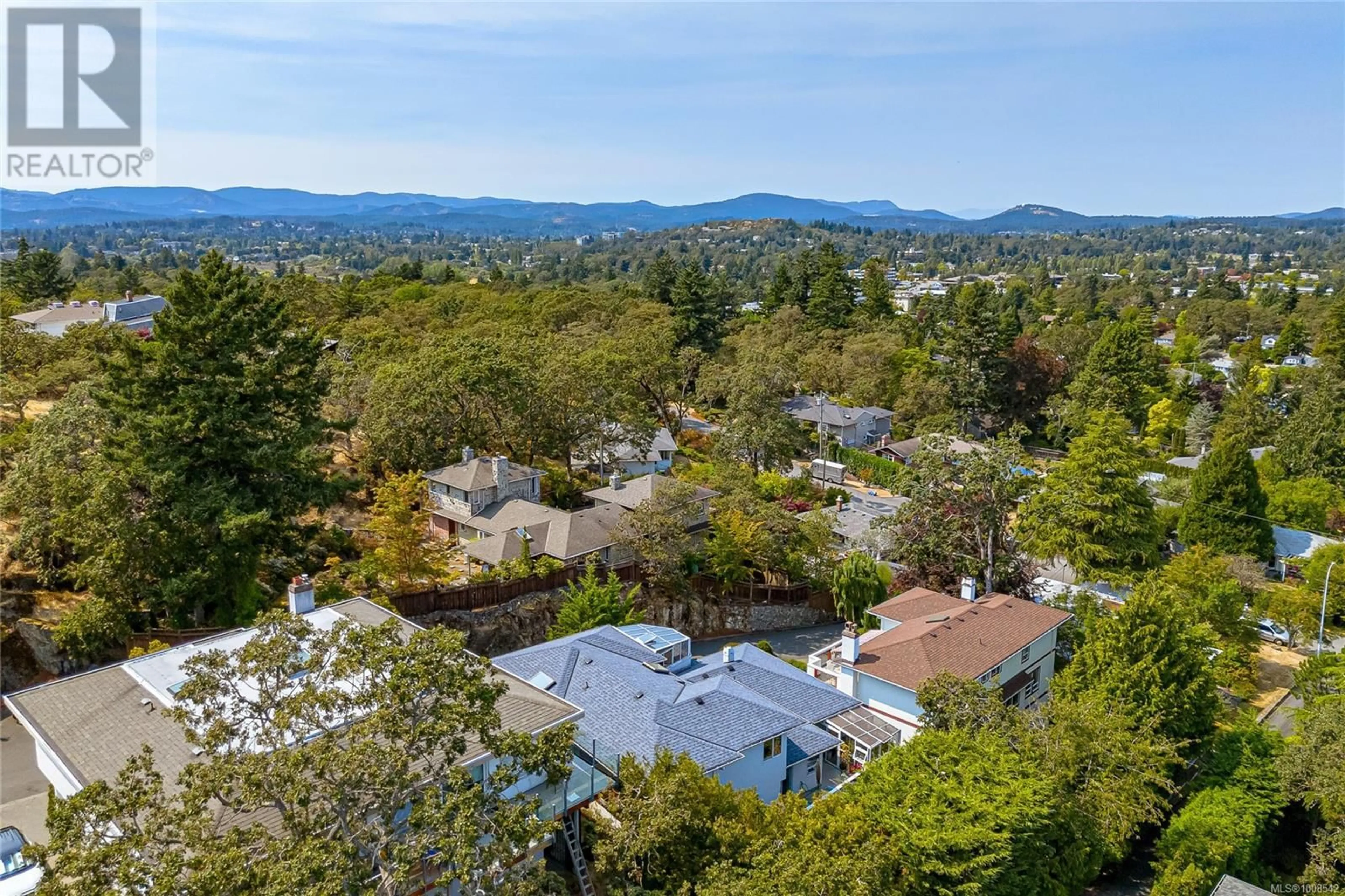 A pic from outside/outdoor area/front of a property/back of a property/a pic from drone, mountain view for 3713 POINTER PLACE, Saanich British Columbia V8P5S3