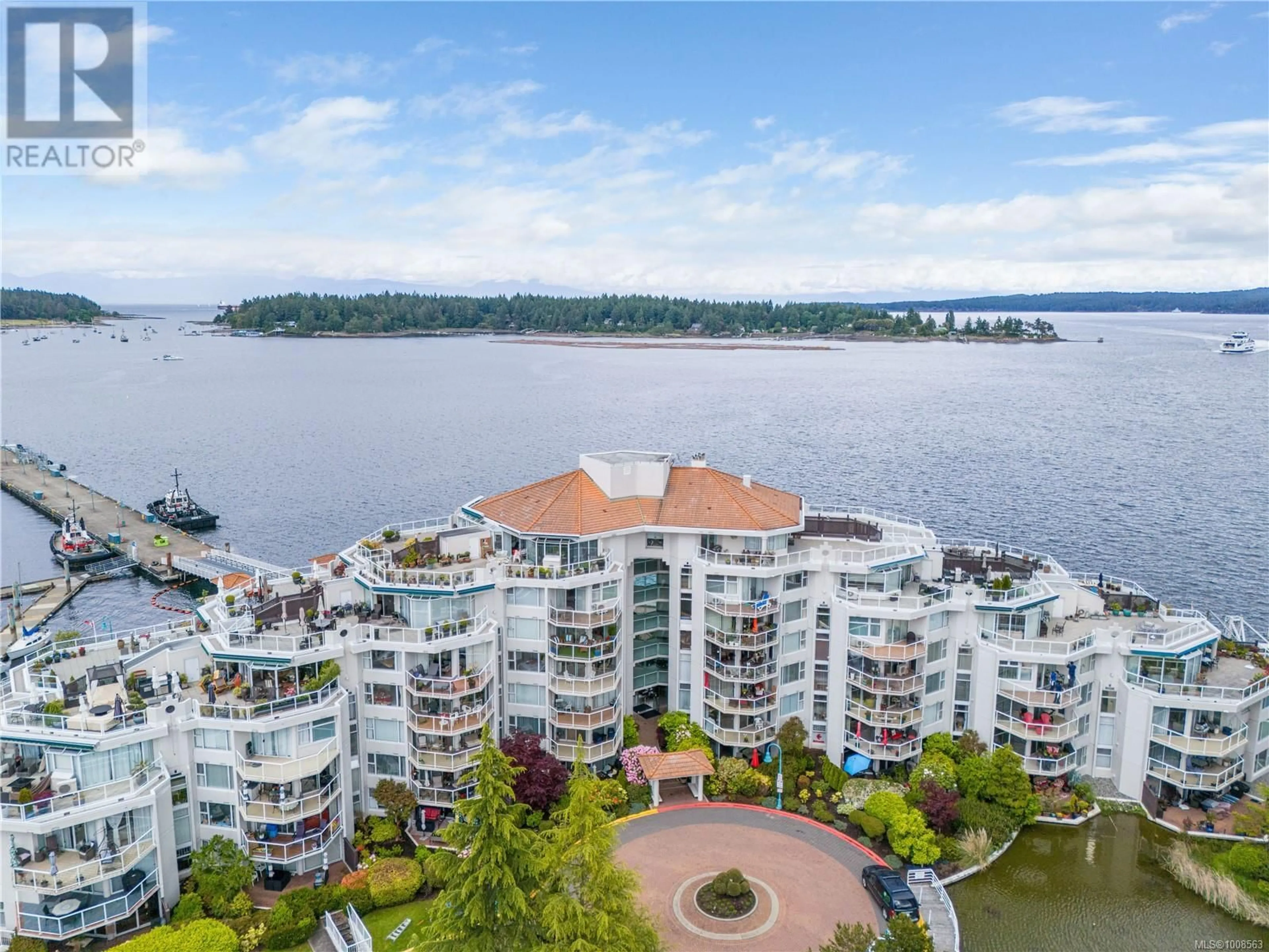 A pic from outside/outdoor area/front of a property/back of a property/a pic from drone, water/lake/river/ocean view for 315 - 150 PROMENADE DRIVE, Nanaimo British Columbia V9R6M6