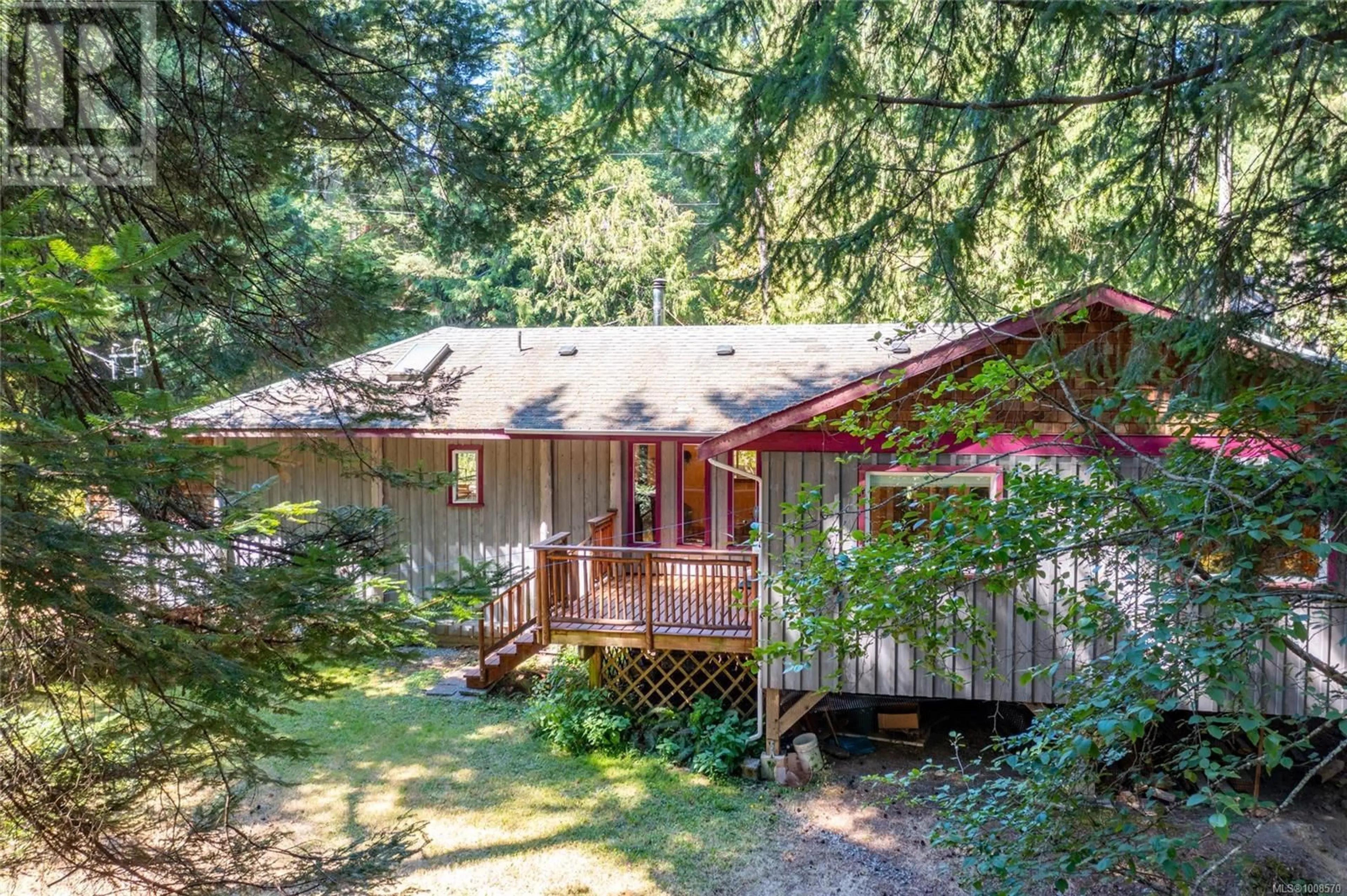 A pic from outside/outdoor area/front of a property/back of a property/a pic from drone, forest/trees view for 3708 STARBOARD CRESCENT, Pender Island British Columbia V0N2M0