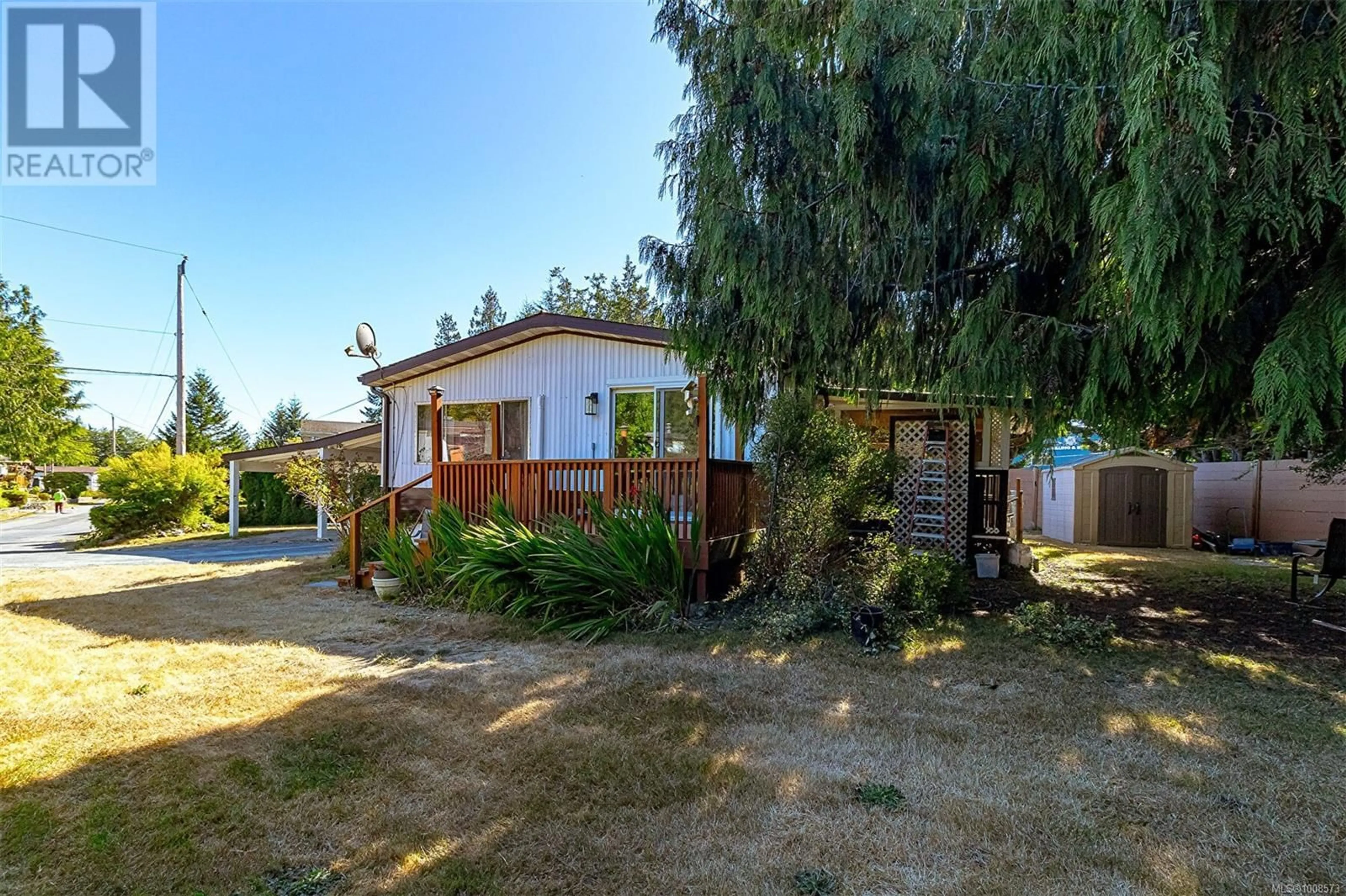 A pic from outside/outdoor area/front of a property/back of a property/a pic from drone, street for 24 - 2357 SOOKE RIVER ROAD, Sooke British Columbia V9Z0X5