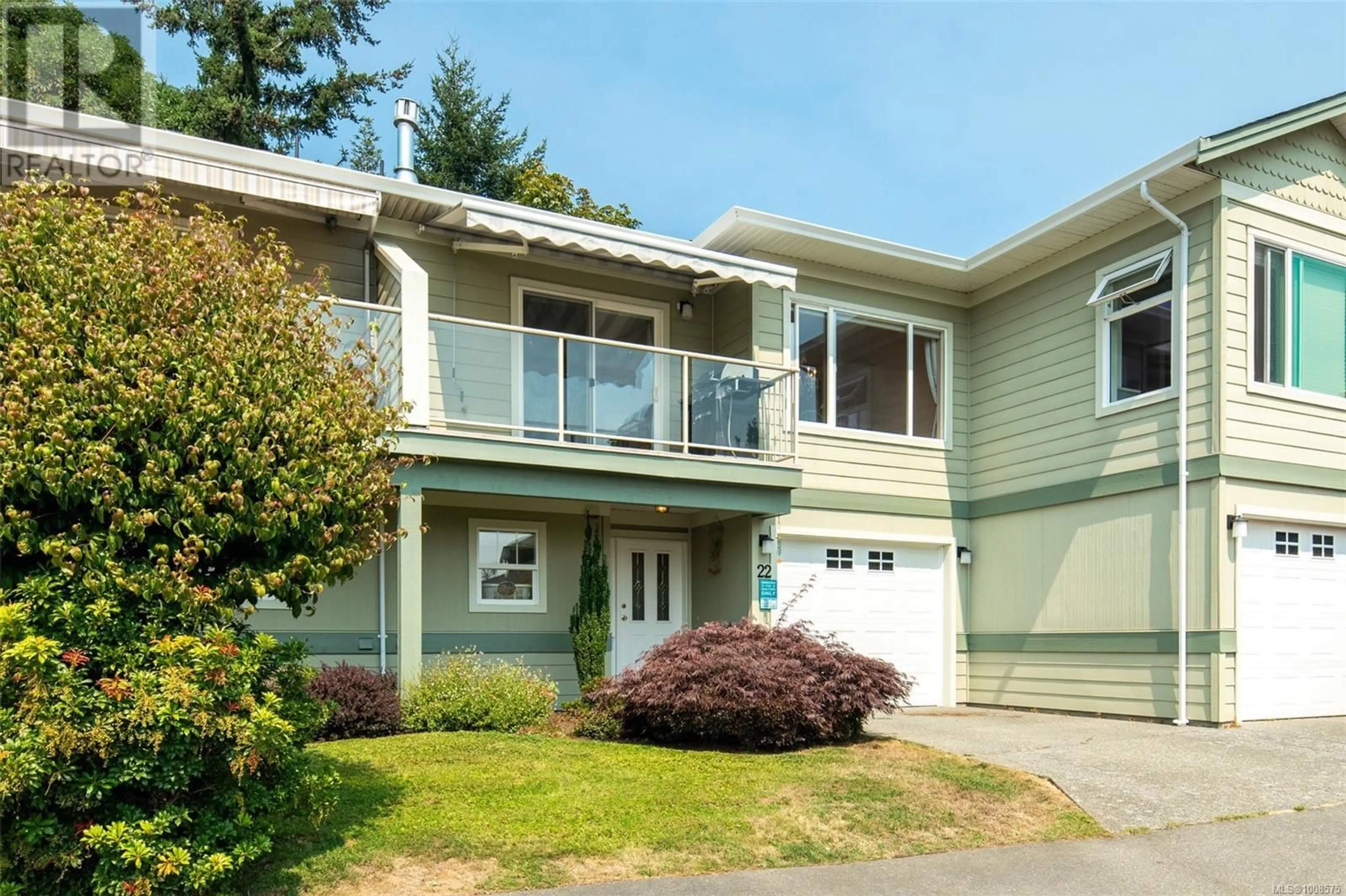 Home with vinyl exterior material, street for 22 - 126 HALLOWELL ROAD, View Royal British Columbia V9A7K2