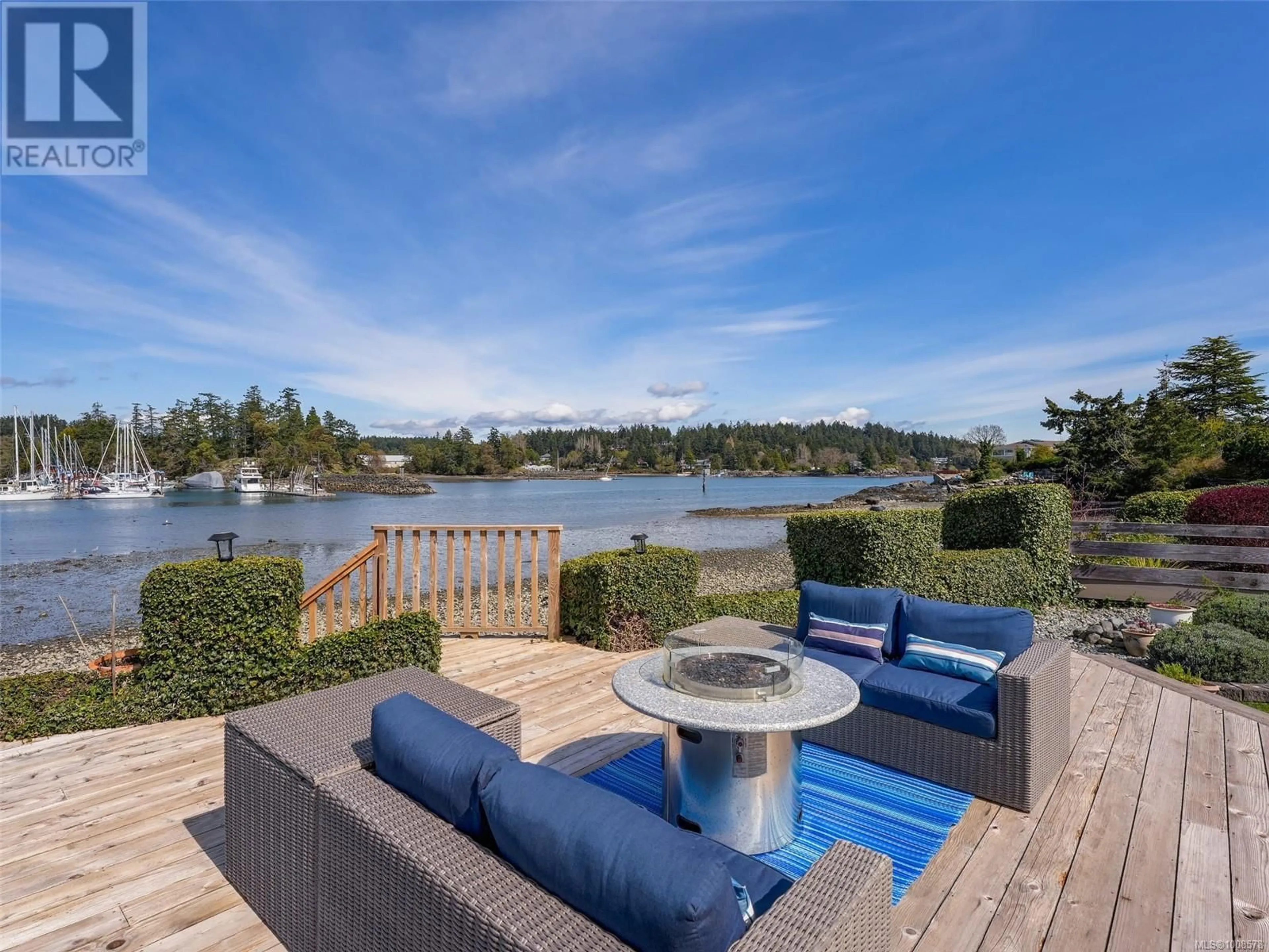 Patio, water/lake/river/ocean view for 10680 BLUE HERON ROAD, North Saanich British Columbia V8L3X9