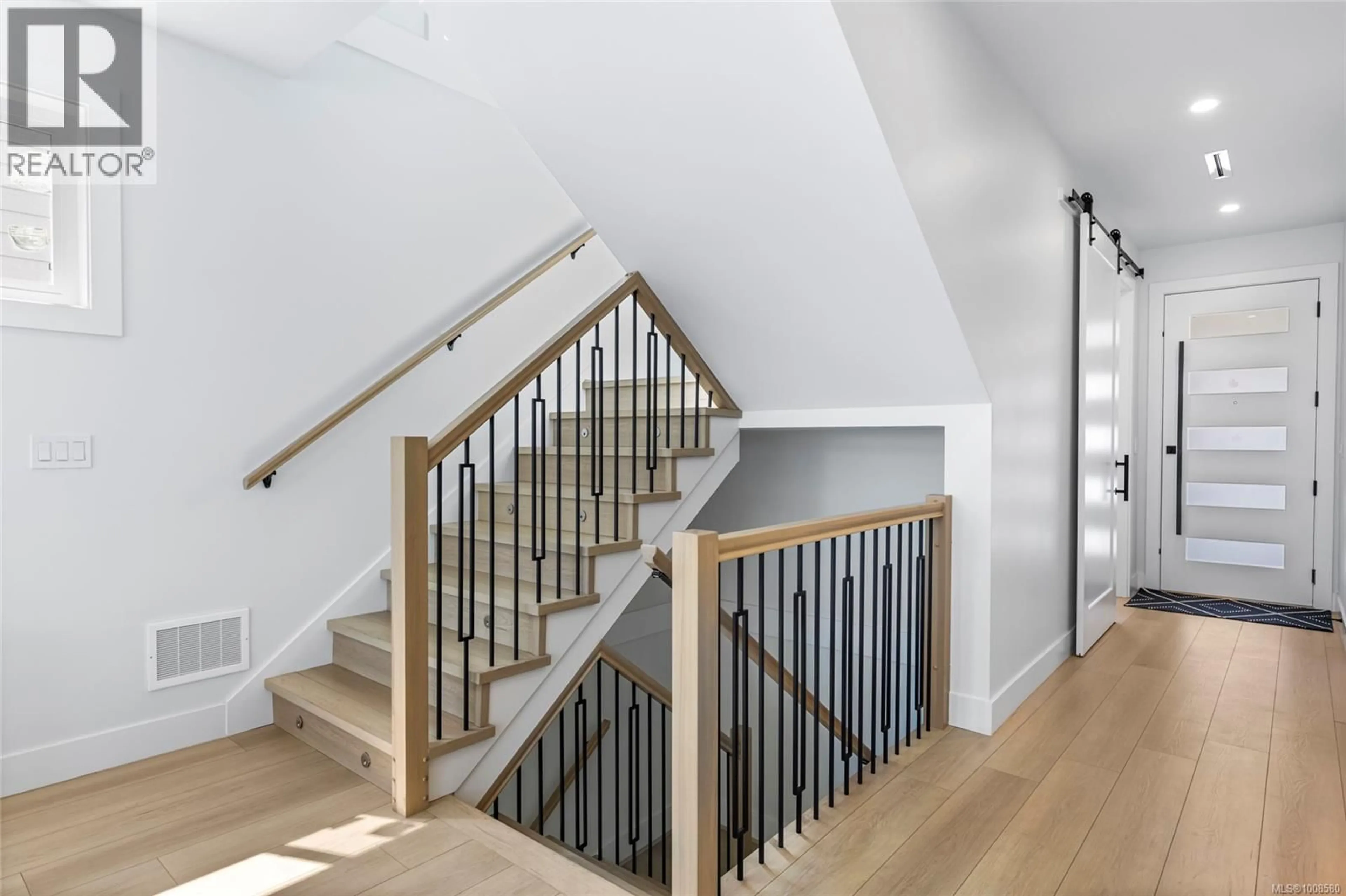 Stairs for 2339 SWALLOW PLACE, Langford British Columbia V9B6Y6