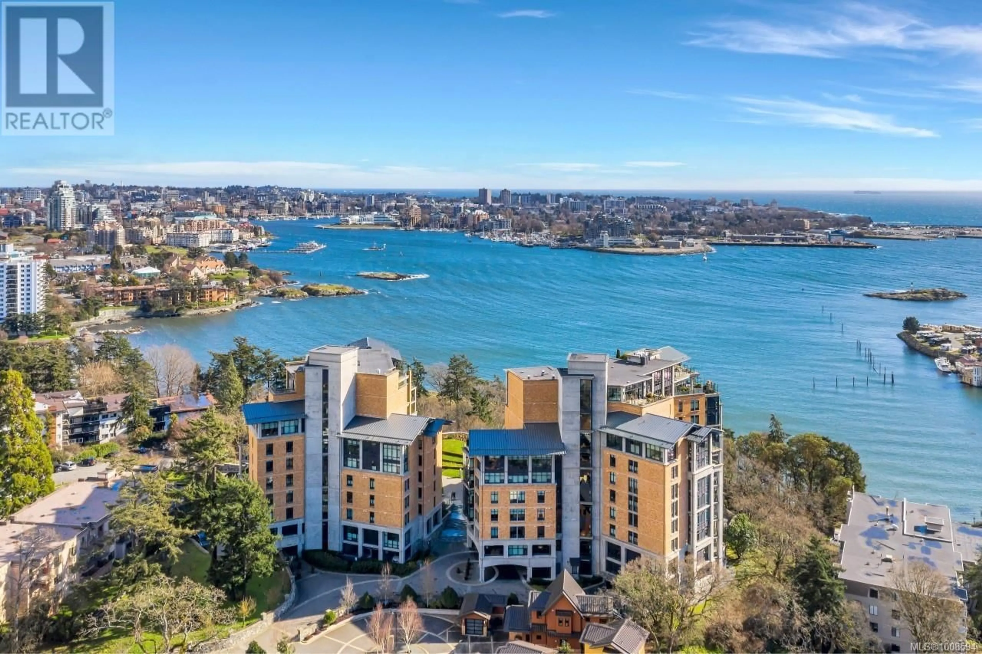 A pic from outside/outdoor area/front of a property/back of a property/a pic from drone, water/lake/river/ocean view for 802 - 847 DUNSMUIR ROAD, Victoria British Columbia V9A0A5