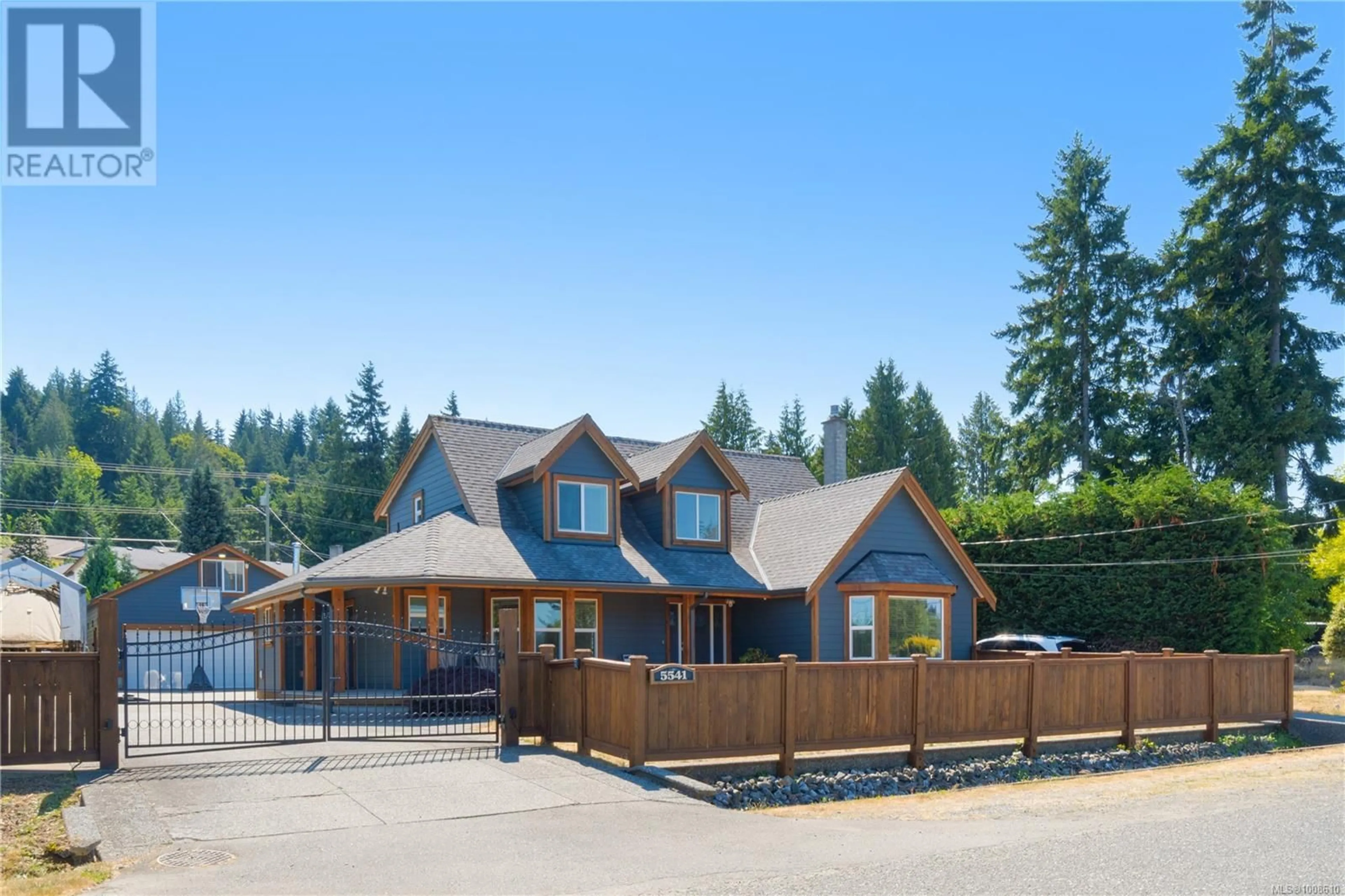 Home with vinyl exterior material, street for 5541 WESTDALE ROAD, Nanaimo British Columbia V9V1G4