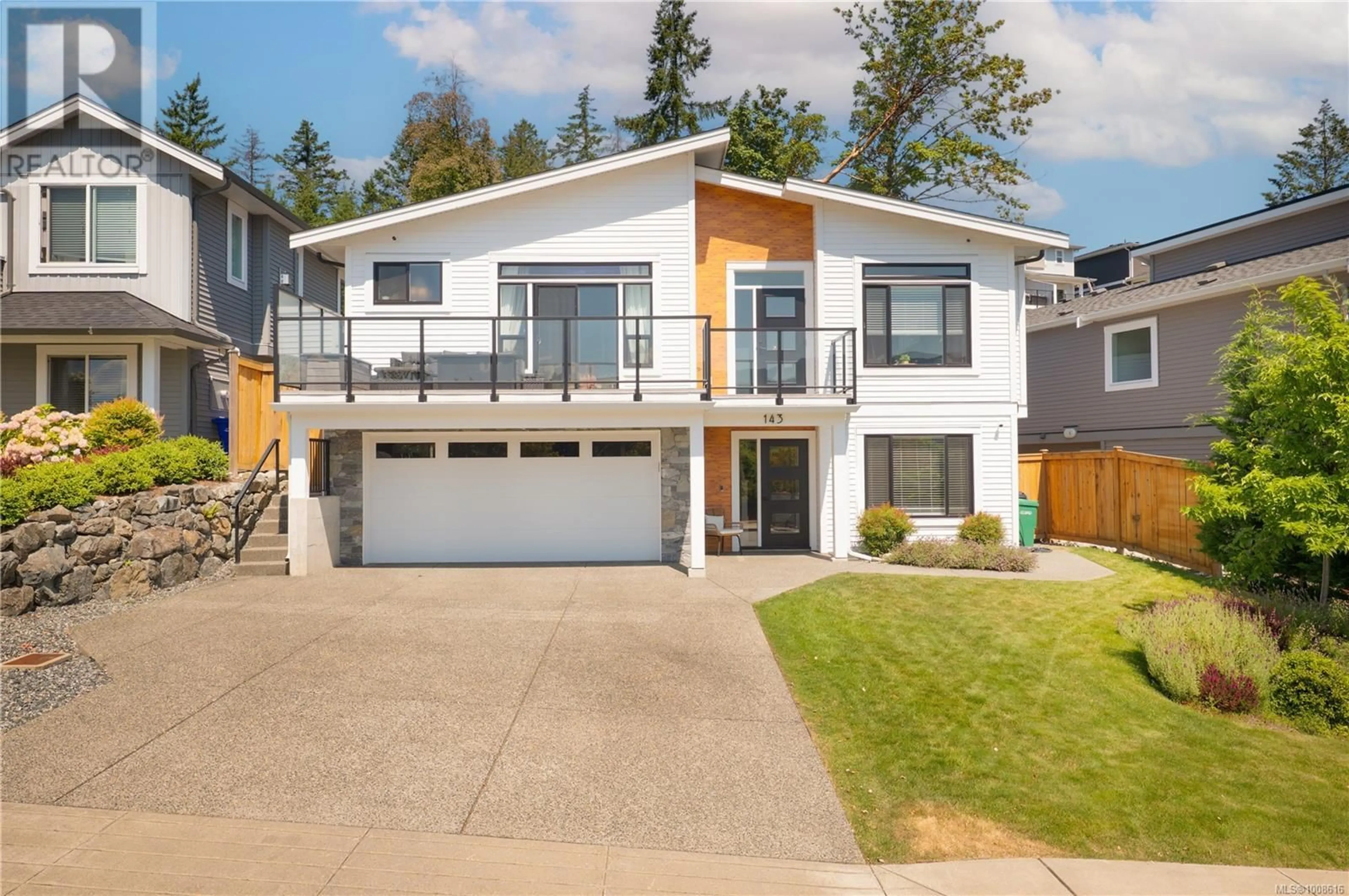 Home with vinyl exterior material, street for 143 SUNVIEW ROAD, Nanaimo British Columbia V9T0M6