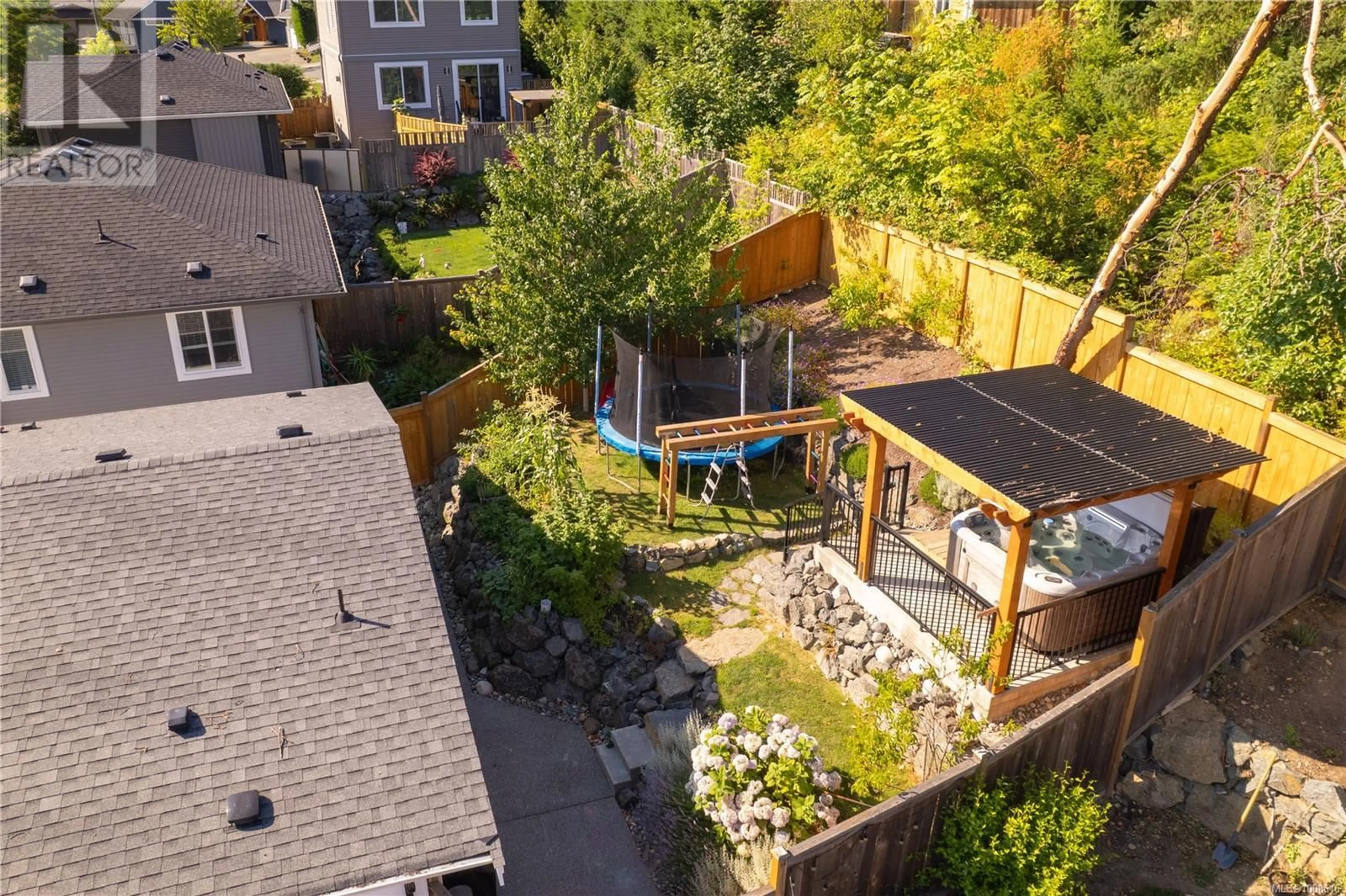 A pic from outside/outdoor area/front of a property/back of a property/a pic from drone, unknown for 143 SUNVIEW ROAD, Nanaimo British Columbia V9T0M6