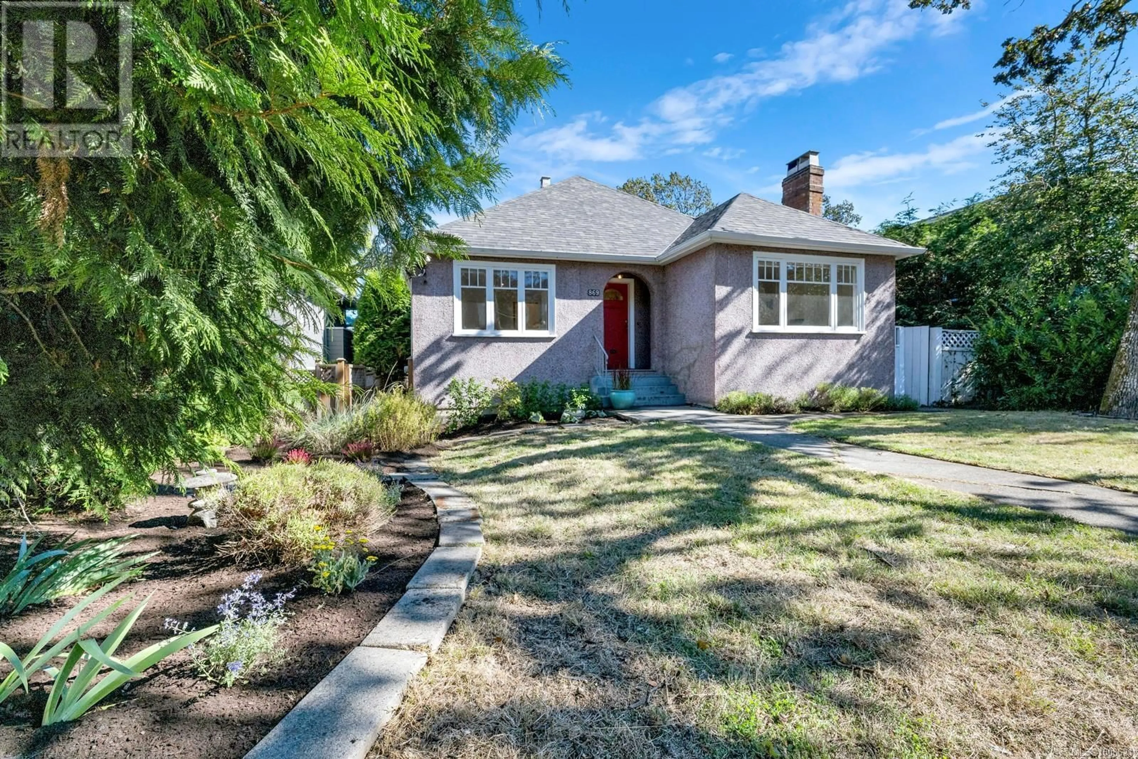 Home with brick exterior material, street for 869 RICHMOND AVENUE, Victoria British Columbia V8X3Z2
