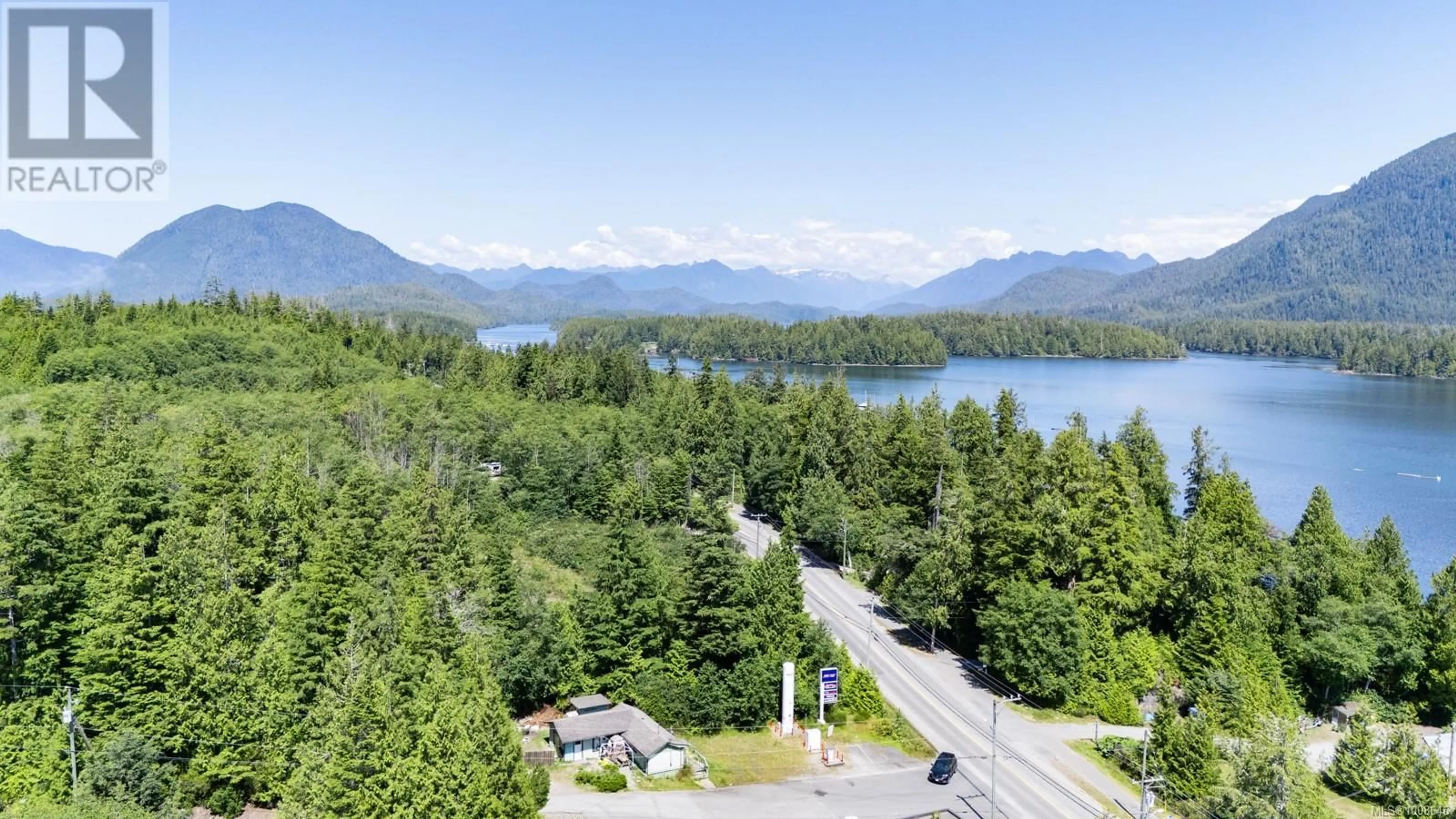 A pic from outside/outdoor area/front of a property/back of a property/a pic from drone, water/lake/river/ocean view for 206 - 700 YEW WOOD ROAD, Tofino British Columbia V0R2Z0