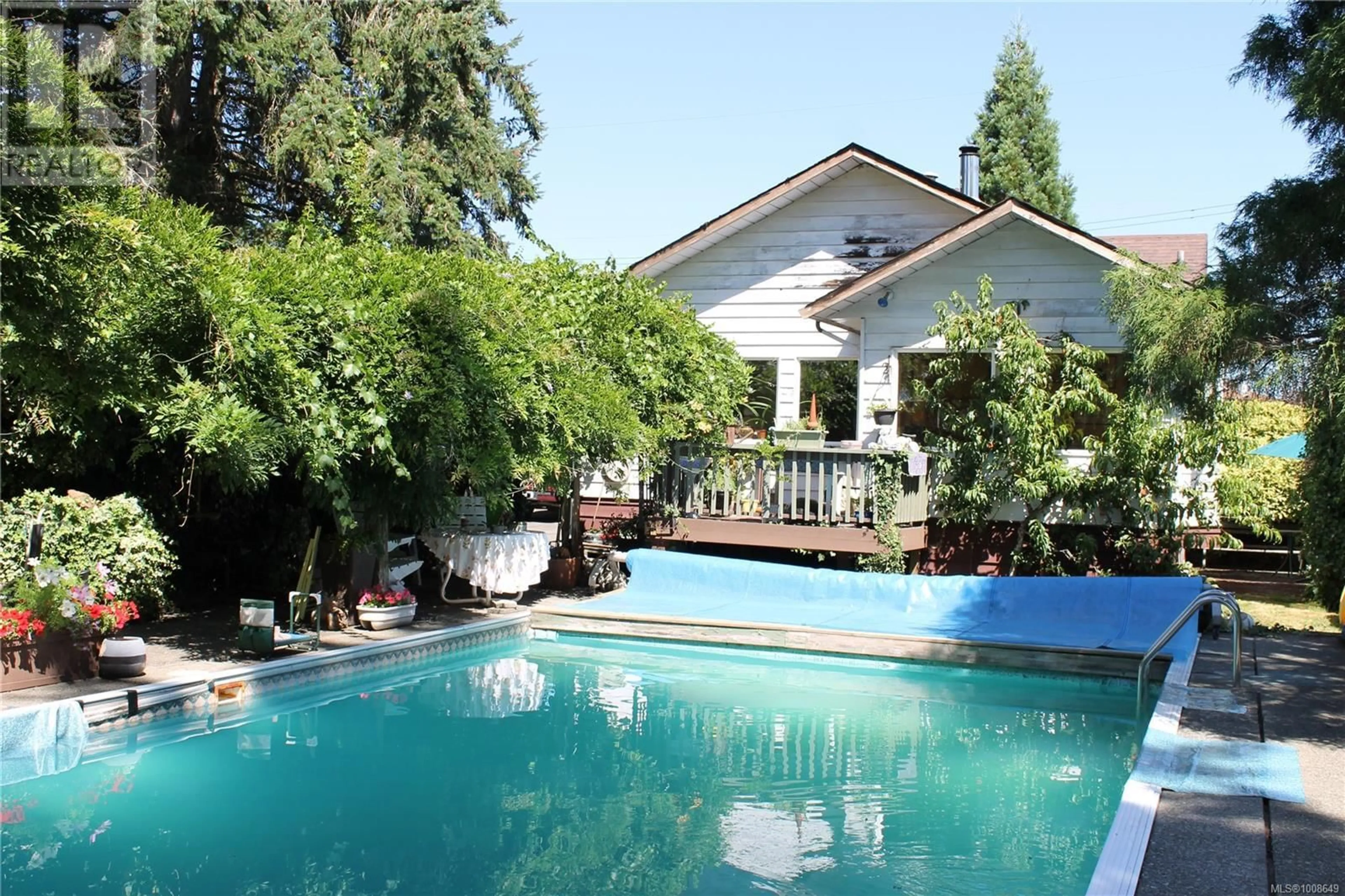 Pool for 756 MARCHMONT ROAD, Duncan British Columbia V9L2M1
