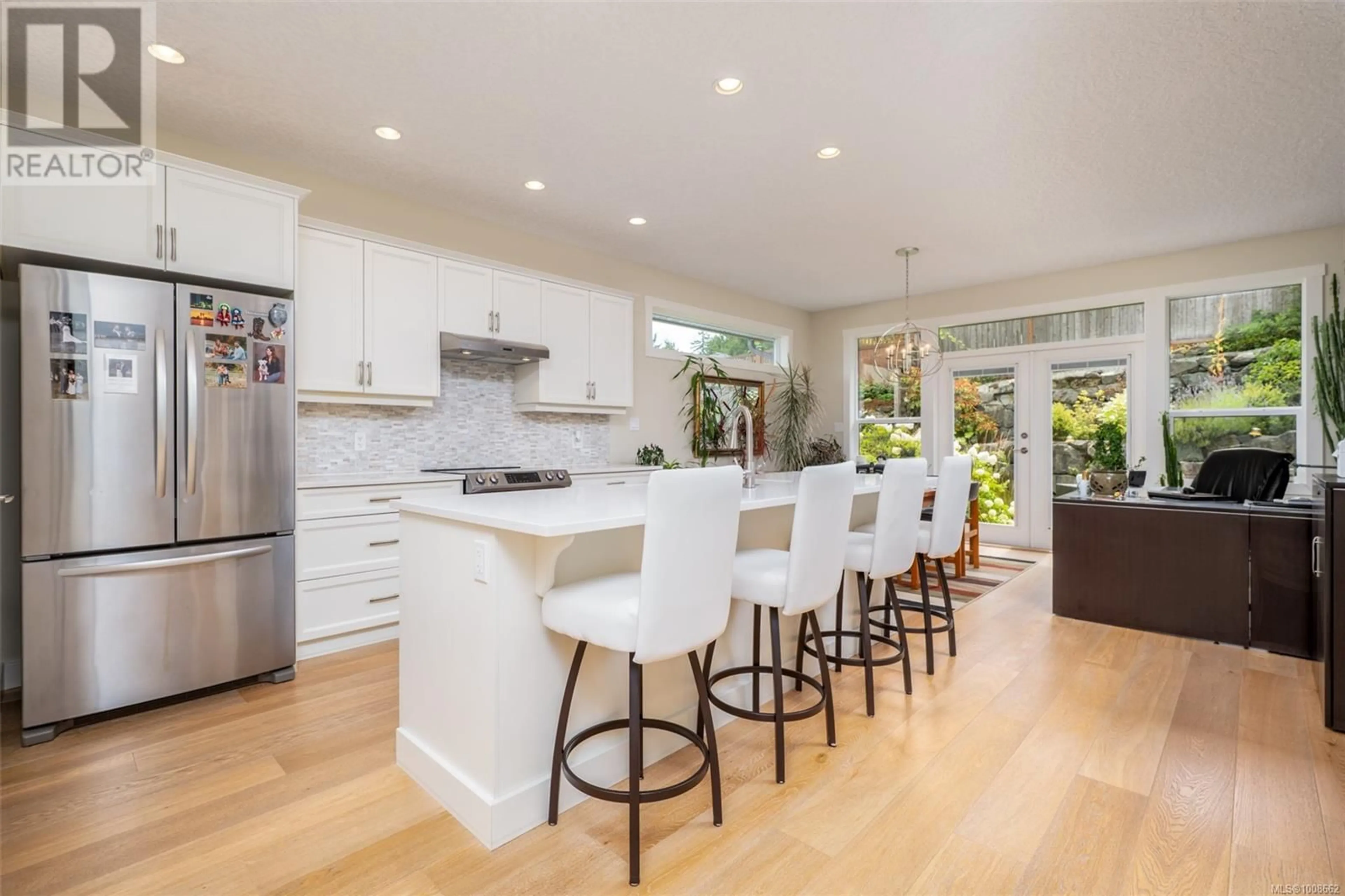Open concept kitchen, unknown for 3318 CREEGAN DRIVE, Chemainus British Columbia V0R1K2