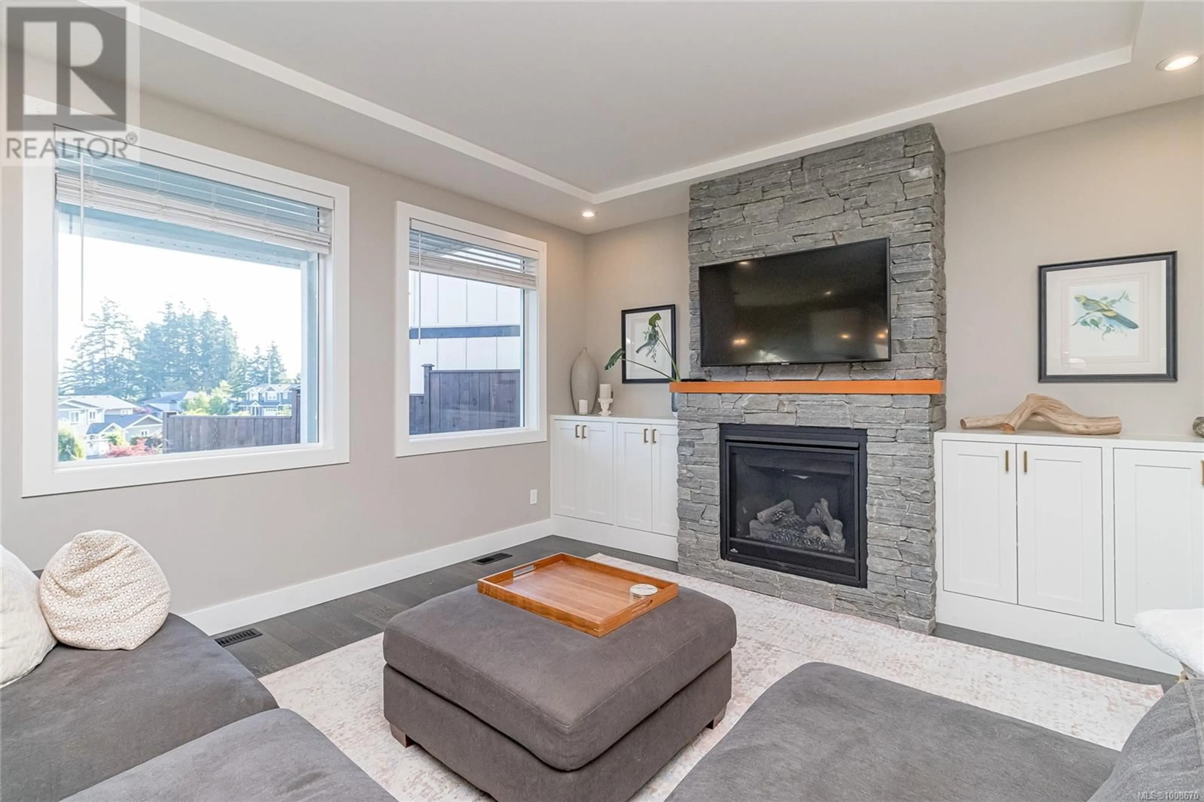 Living room with furniture, unknown for 4615 MALLARD WAY, Cowichan Bay British Columbia V0R1N1