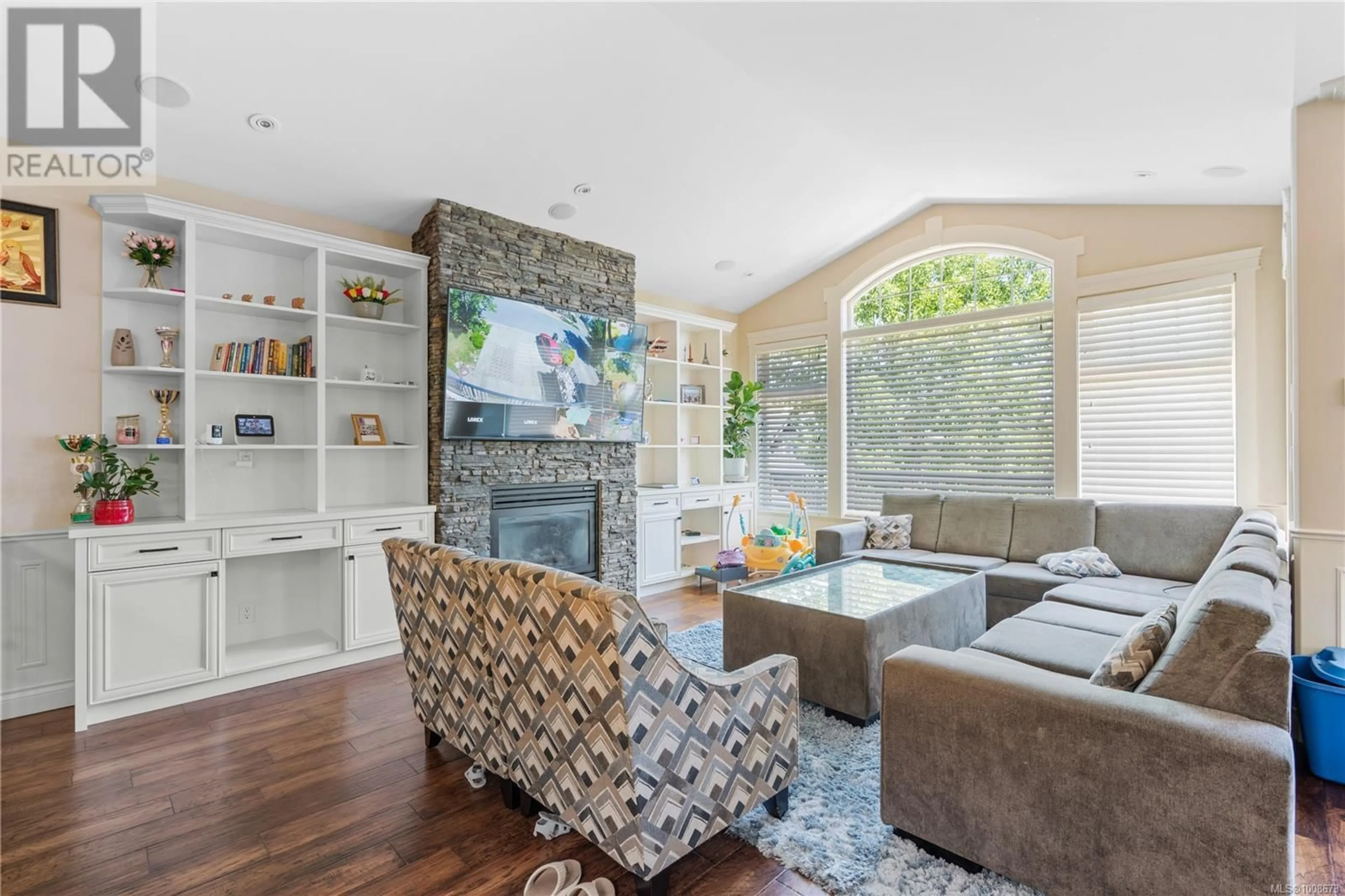 Living room with furniture, unknown for 1181 NATURES GATE, Langford British Columbia V9B0B4