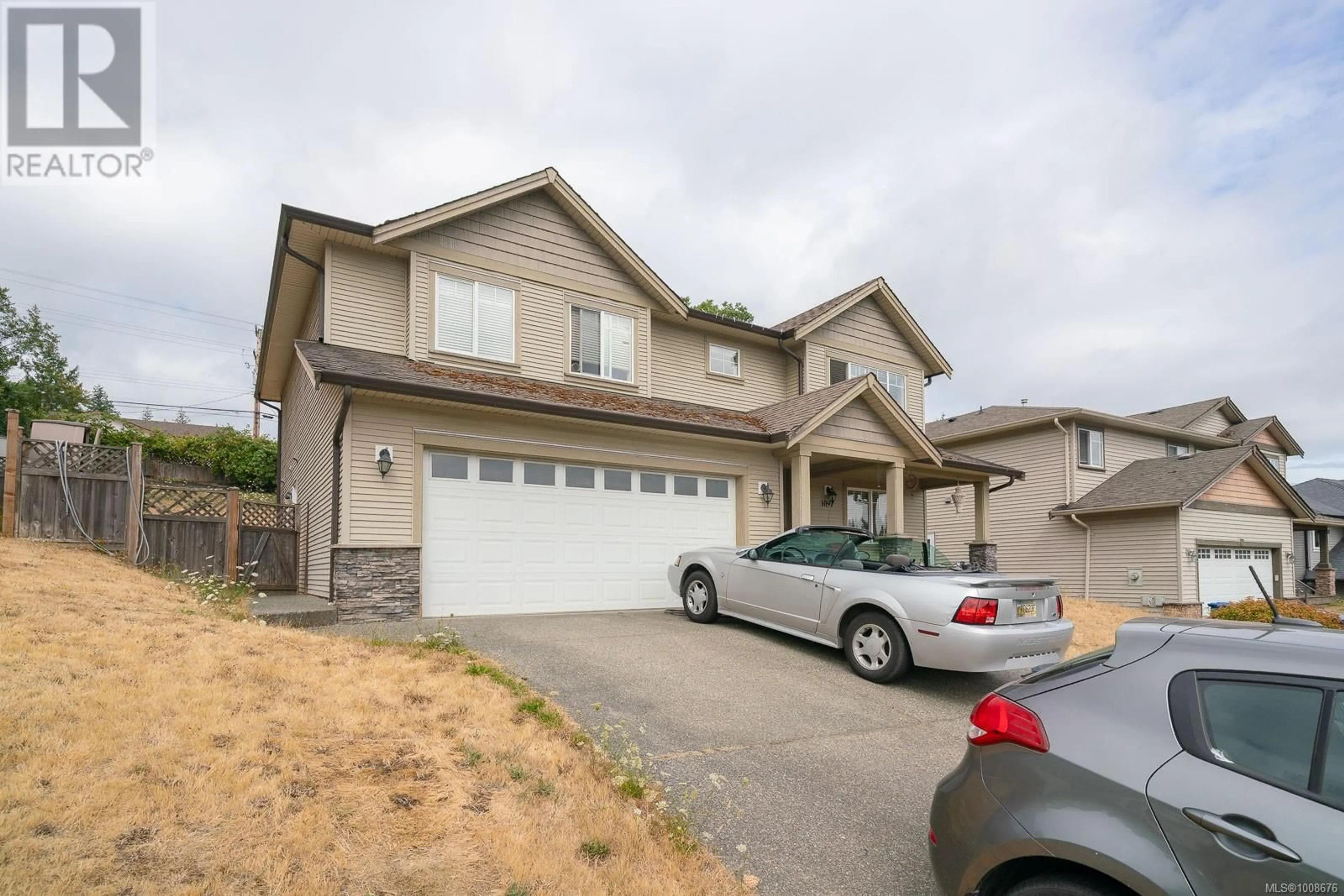 Home with vinyl exterior material, street for 1097 SILVER MOUNTAIN ROAD, Nanaimo British Columbia V9R7E2