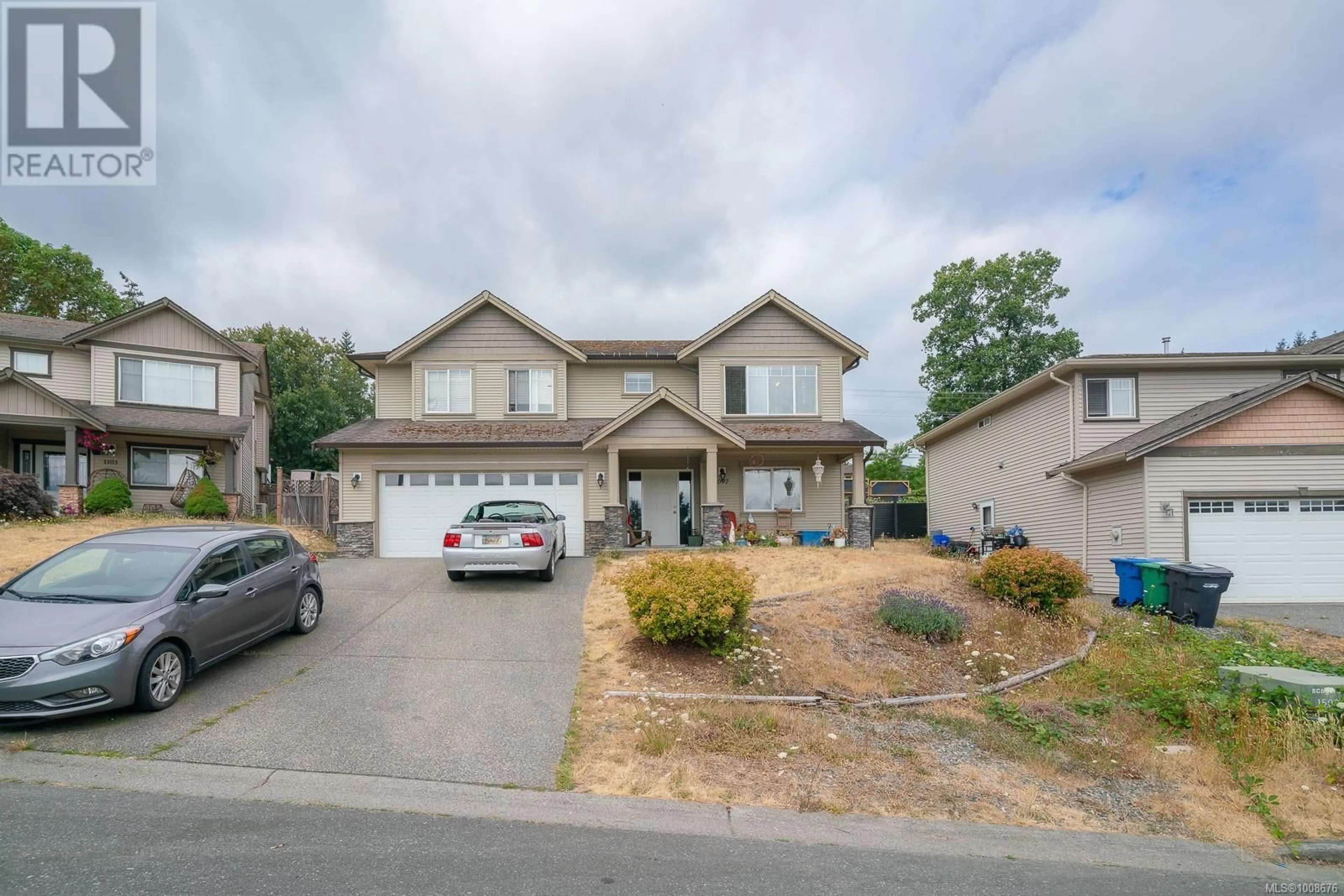 A pic from outside/outdoor area/front of a property/back of a property/a pic from drone, street for 1097 SILVER MOUNTAIN ROAD, Nanaimo British Columbia V9R7E2