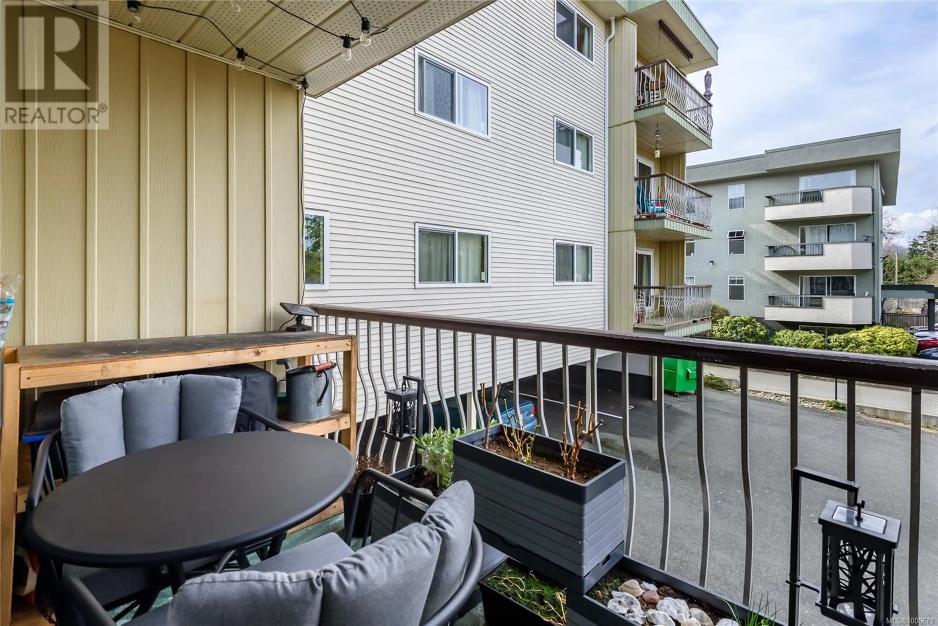 Balcony in the apartment, unknown for 212 - 1015 CUMBERLAND ROAD, Courtenay British Columbia V9N2E7