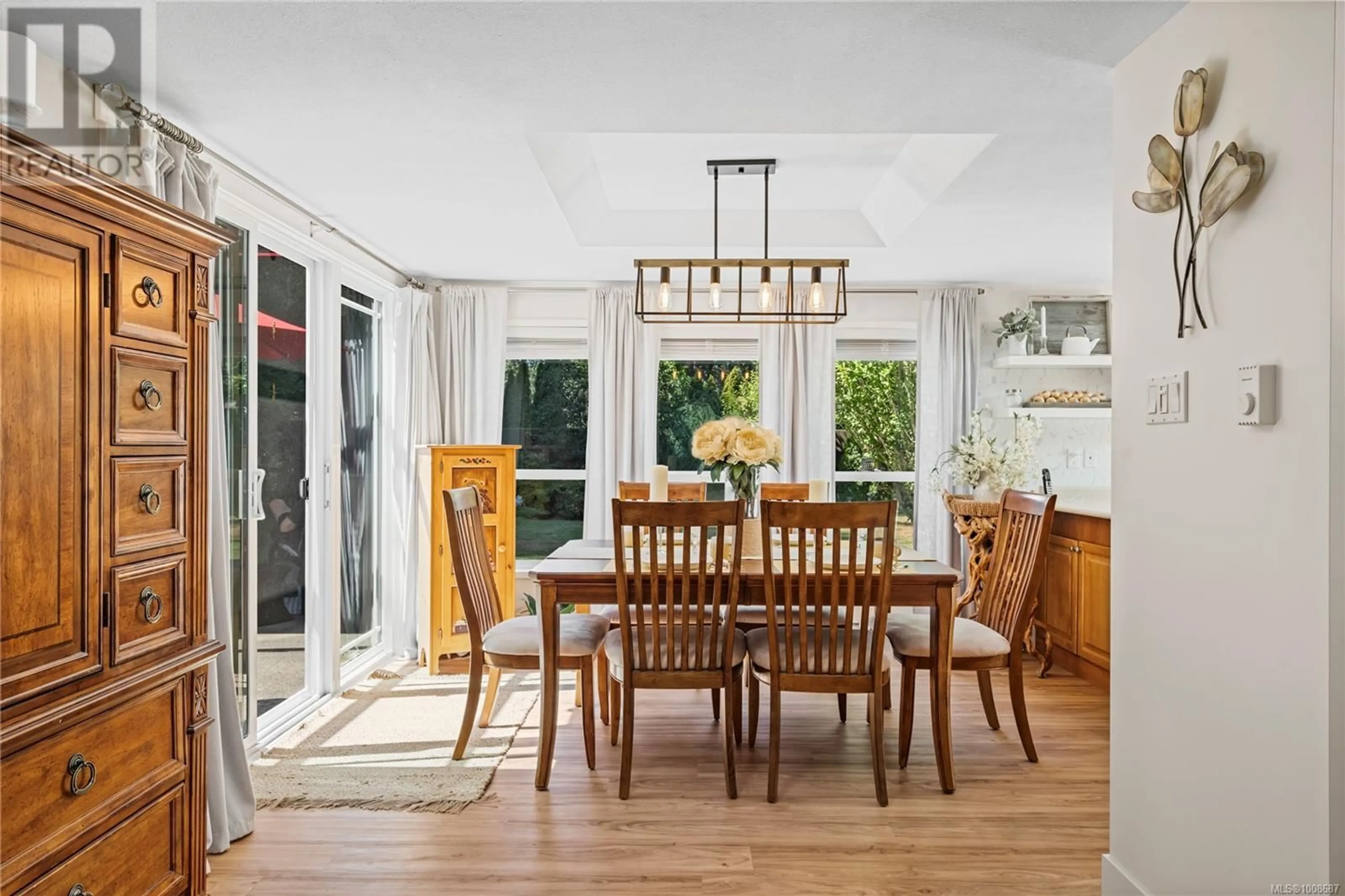 Dining room, unknown for 460 EAGLECREST DRIVE, Qualicum Beach British Columbia V9K1E8