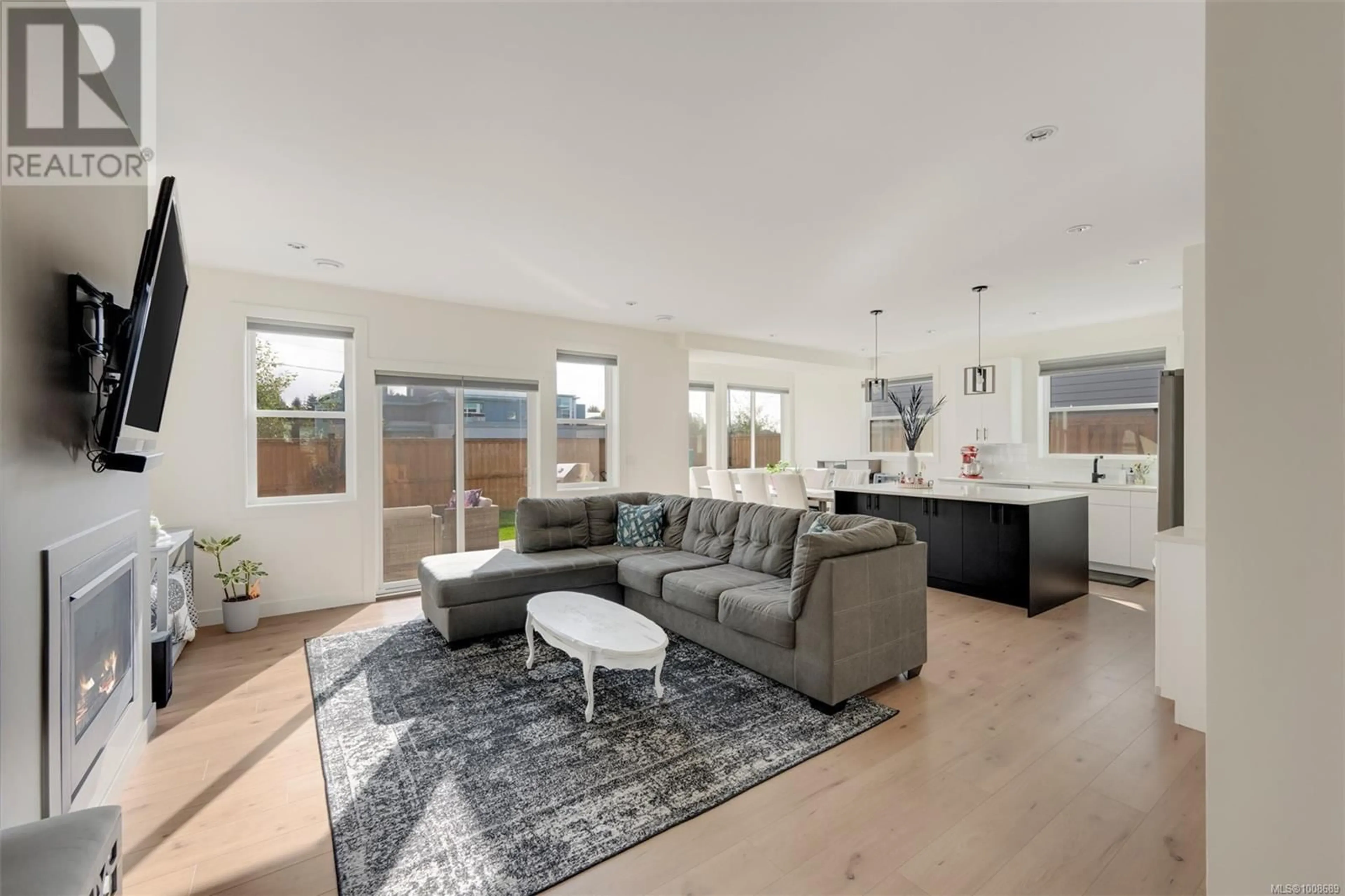Living room with furniture, unknown for 6517 NOBLEWOOD PLACE, Sooke British Columbia V9Z0W3