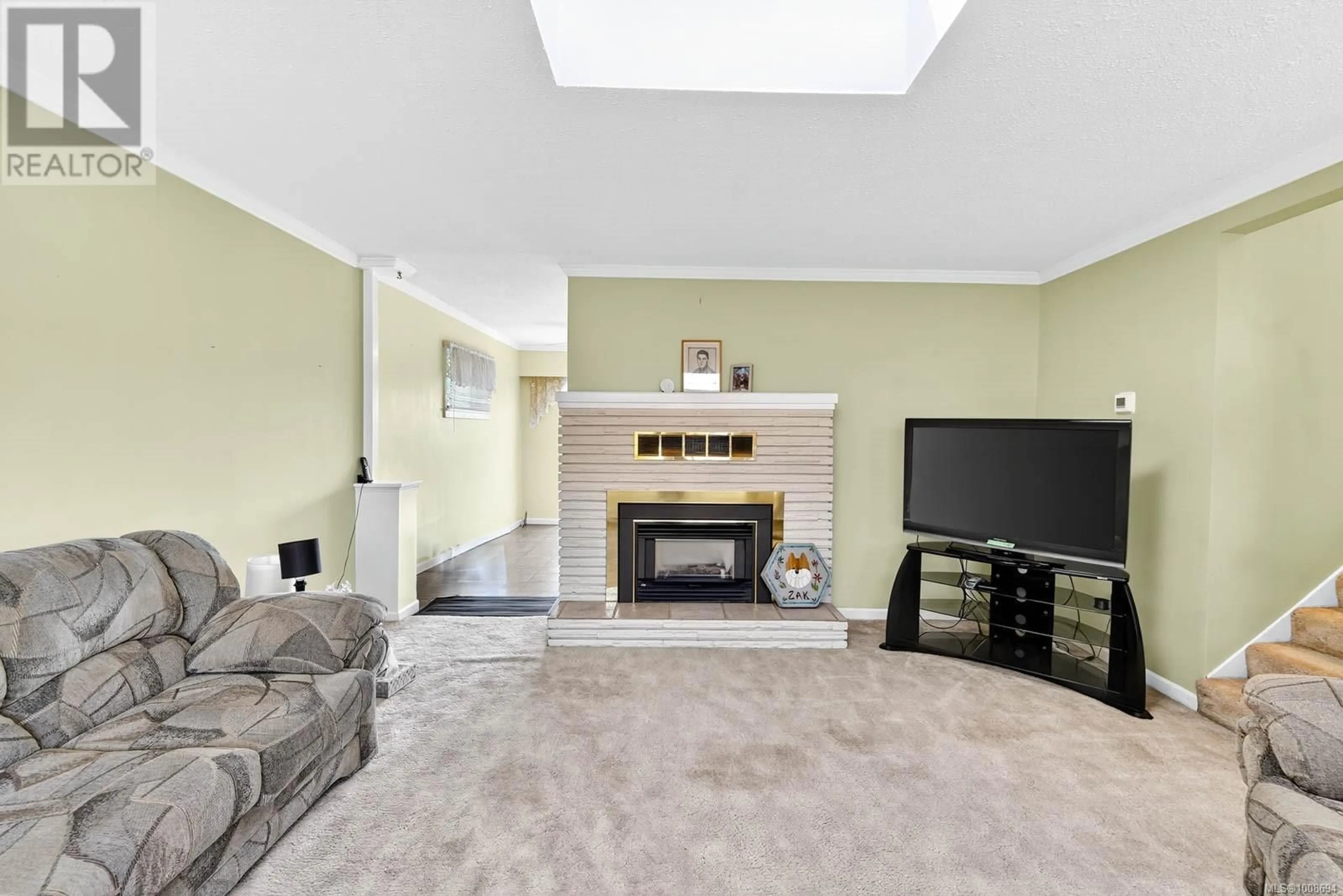 Living room with furniture, unknown for 3586 10TH AVENUE, Port Alberni British Columbia V9Y4W2