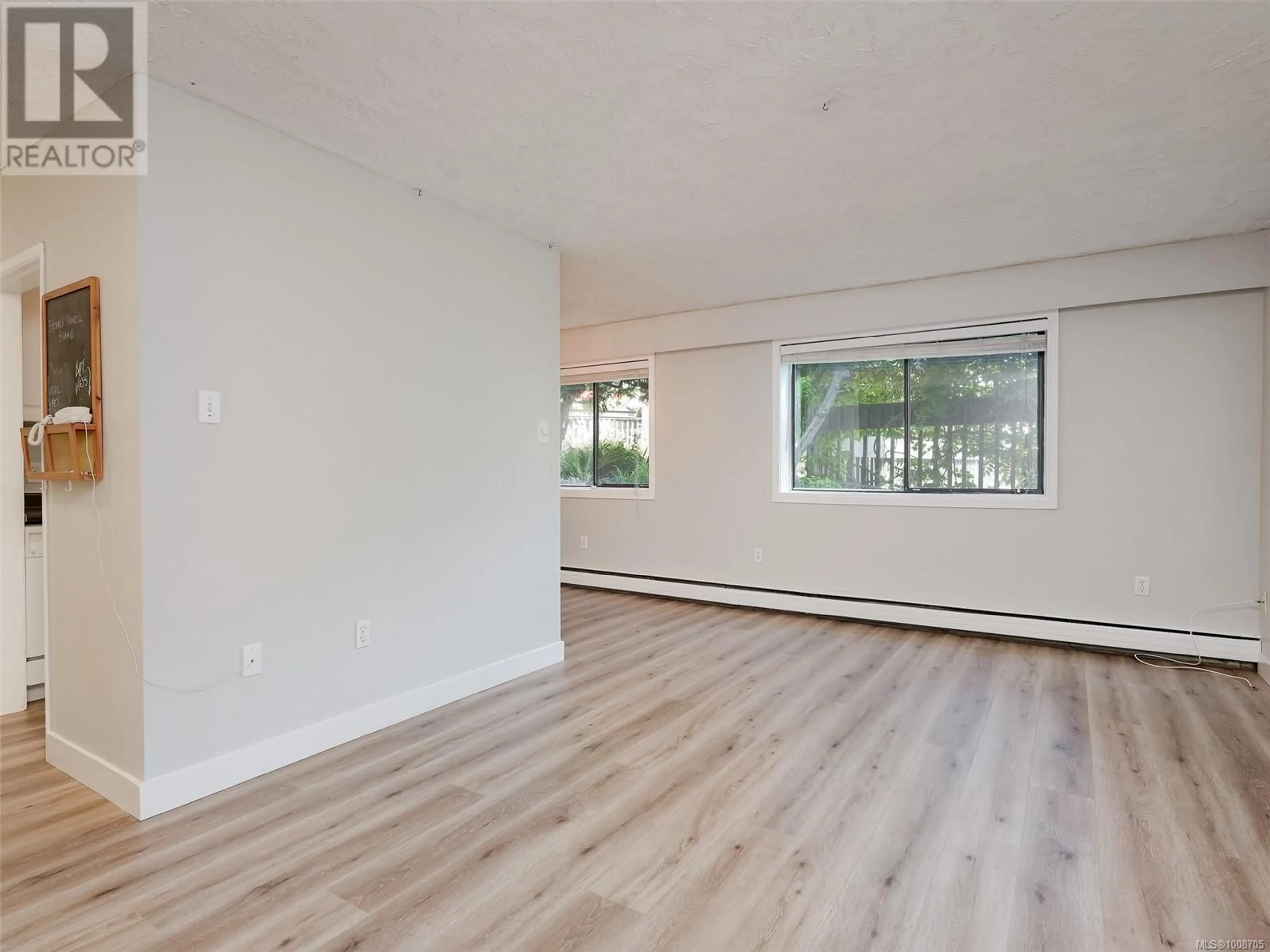 A pic of a room for 113 - 1975 LEE AVENUE, Victoria British Columbia V8R4W9