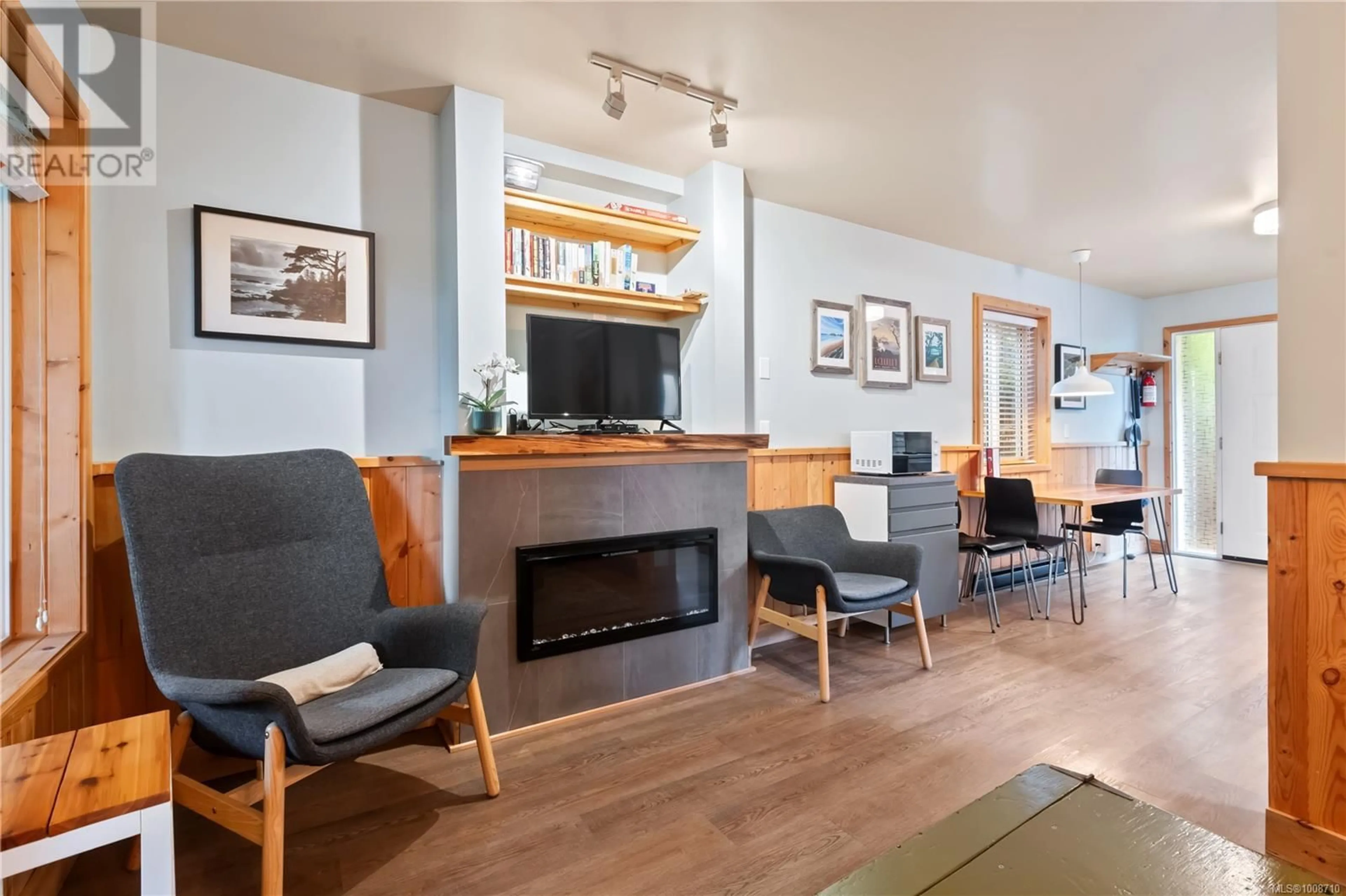Lobby for 26 - 1051 TYEE TERRACE, Ucluelet British Columbia V0R3A0