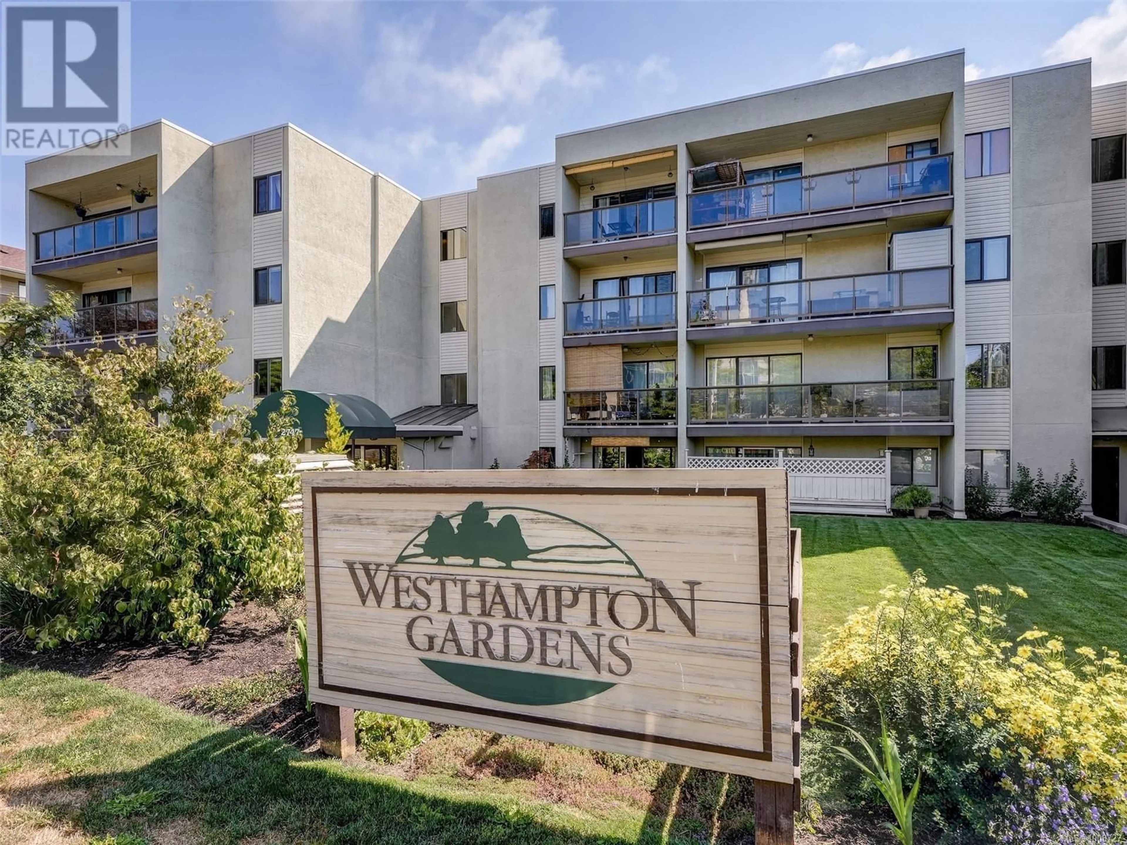 Unknown for 203 - 2747 QUADRA STREET, Victoria British Columbia V8T4E5