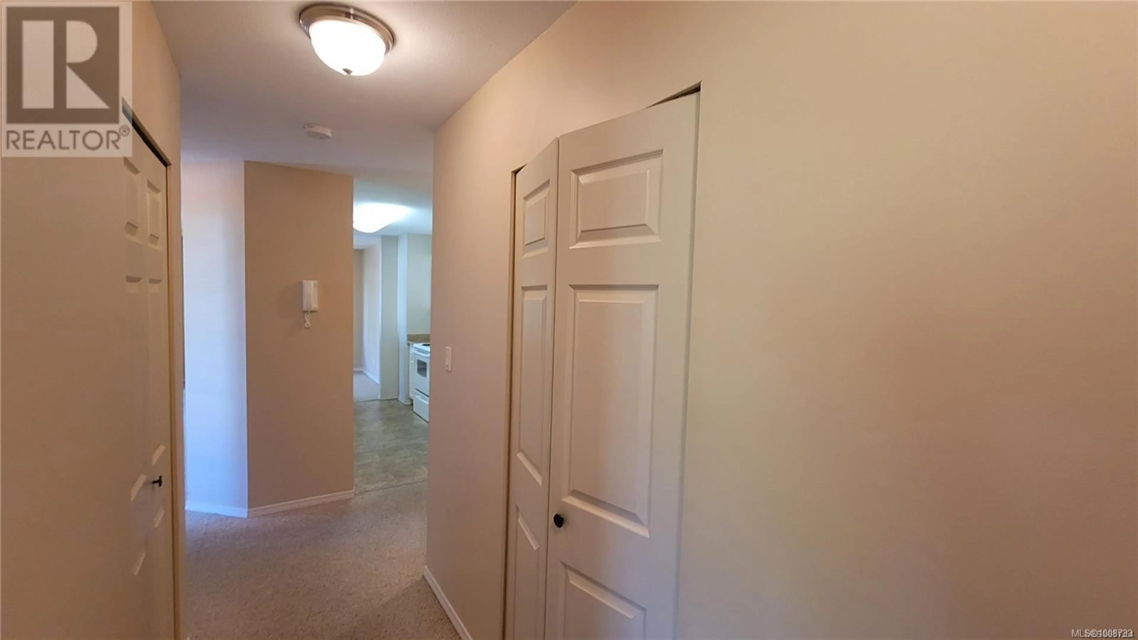 Unknown for 302 - 2568 DINGWALL STREET, Duncan British Columbia V9L2Y9