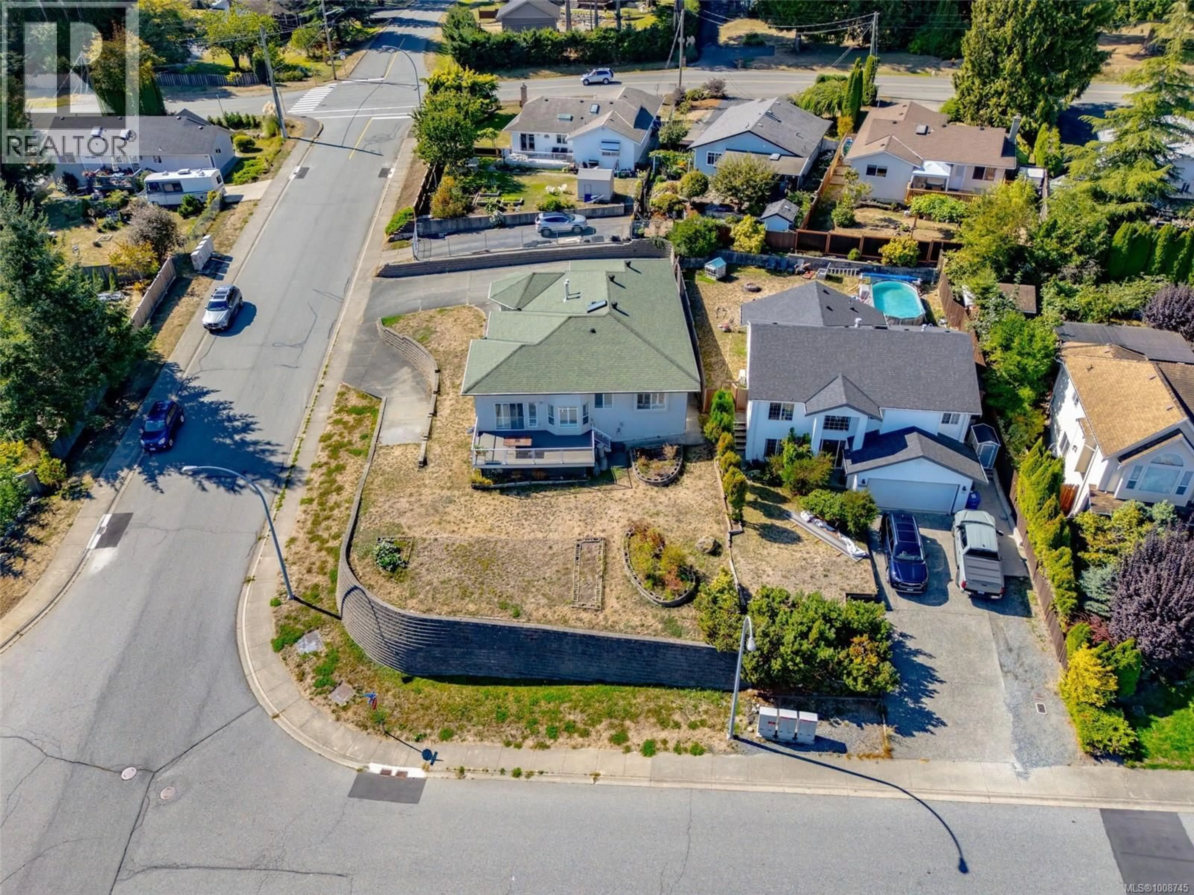 A pic from outside/outdoor area/front of a property/back of a property/a pic from drone, street for 92 RANCHVIEW DRIVE, Nanaimo British Columbia V9X1C5