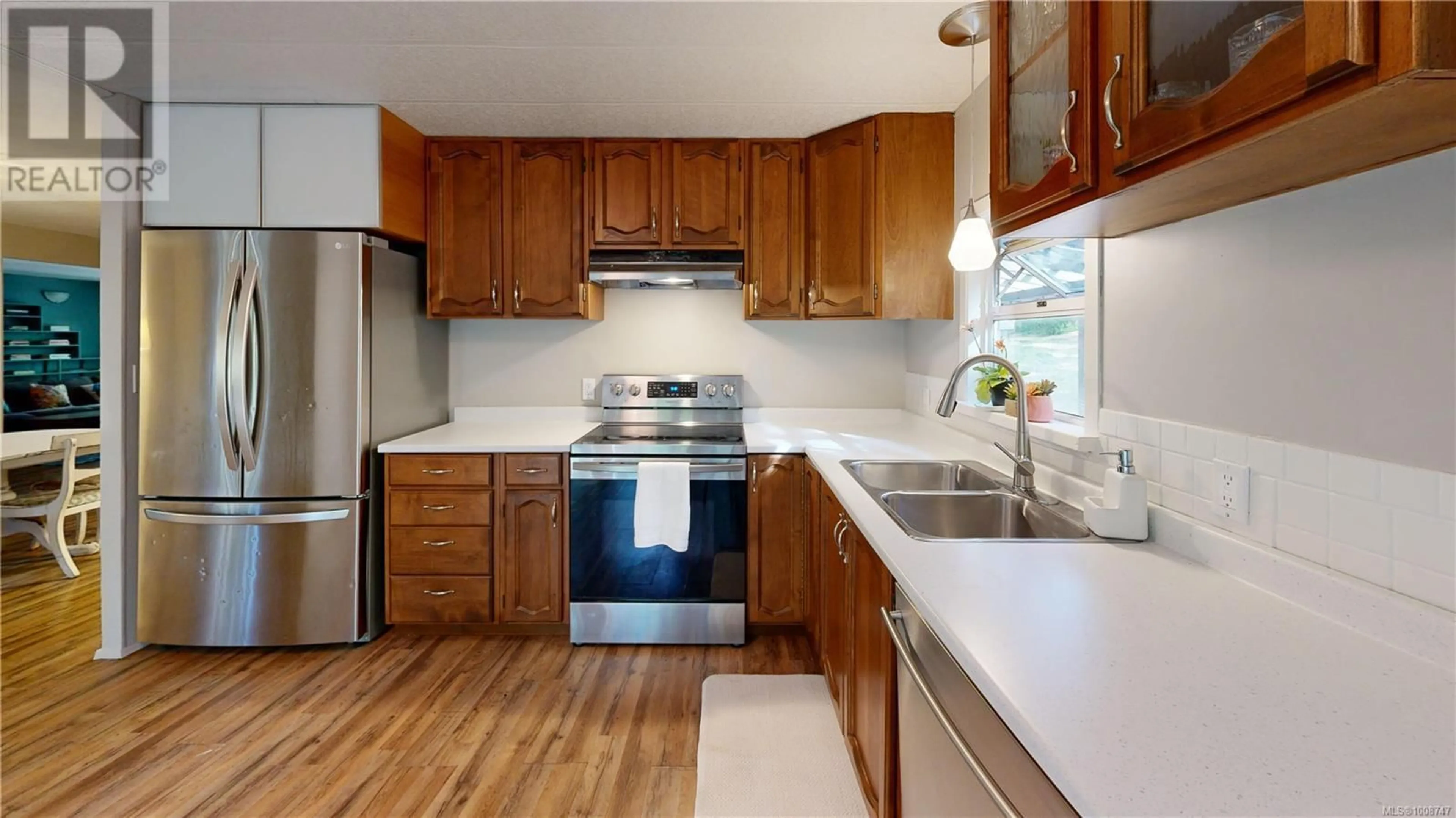 Standard kitchen, unknown for 453 DUNSHIRE DRIVE, Gabriola Island British Columbia V0R1X2