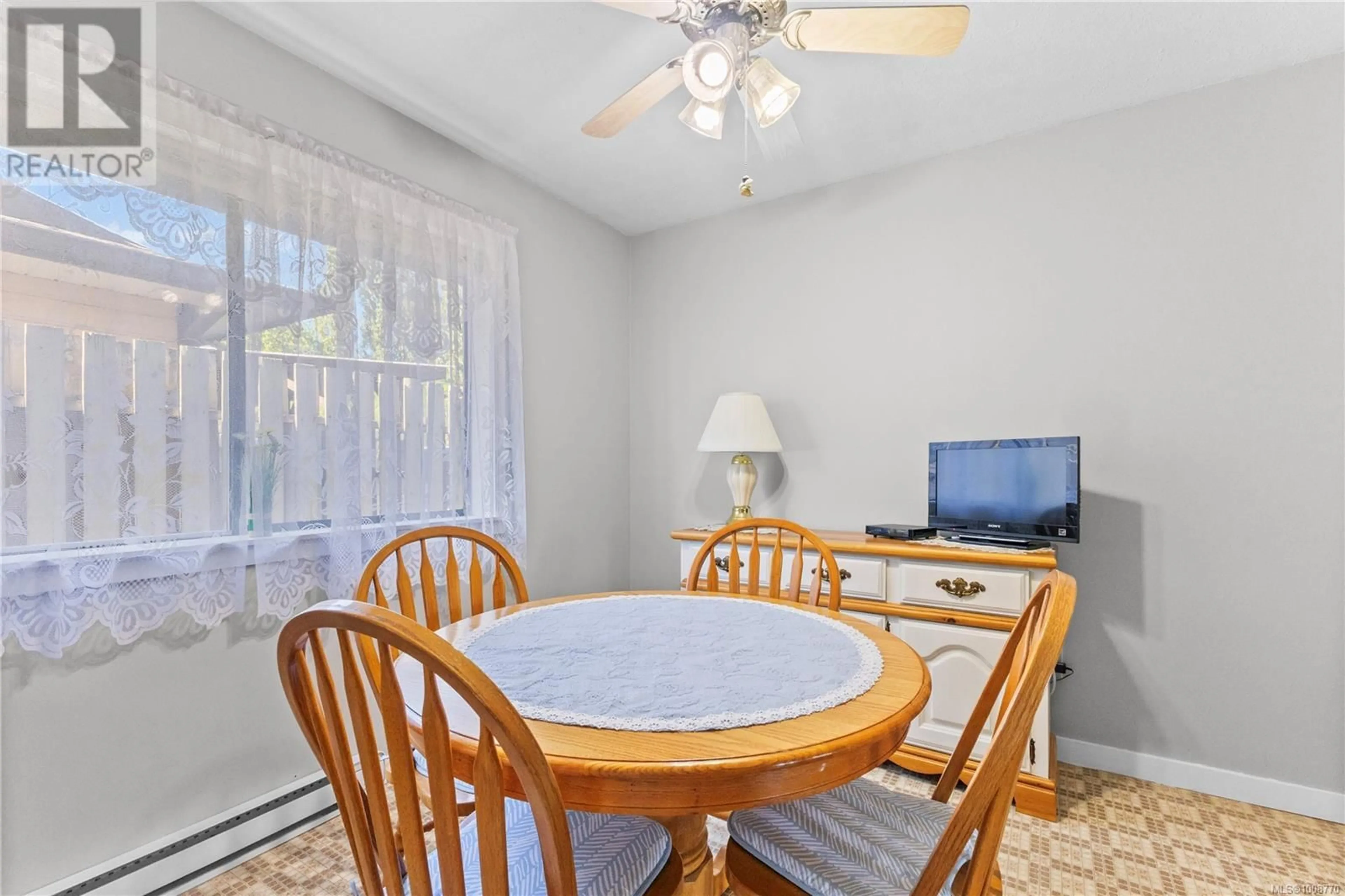 Dining room, unknown for 2950 COUNTRY CLOSE, Campbell River British Columbia V9W6X6