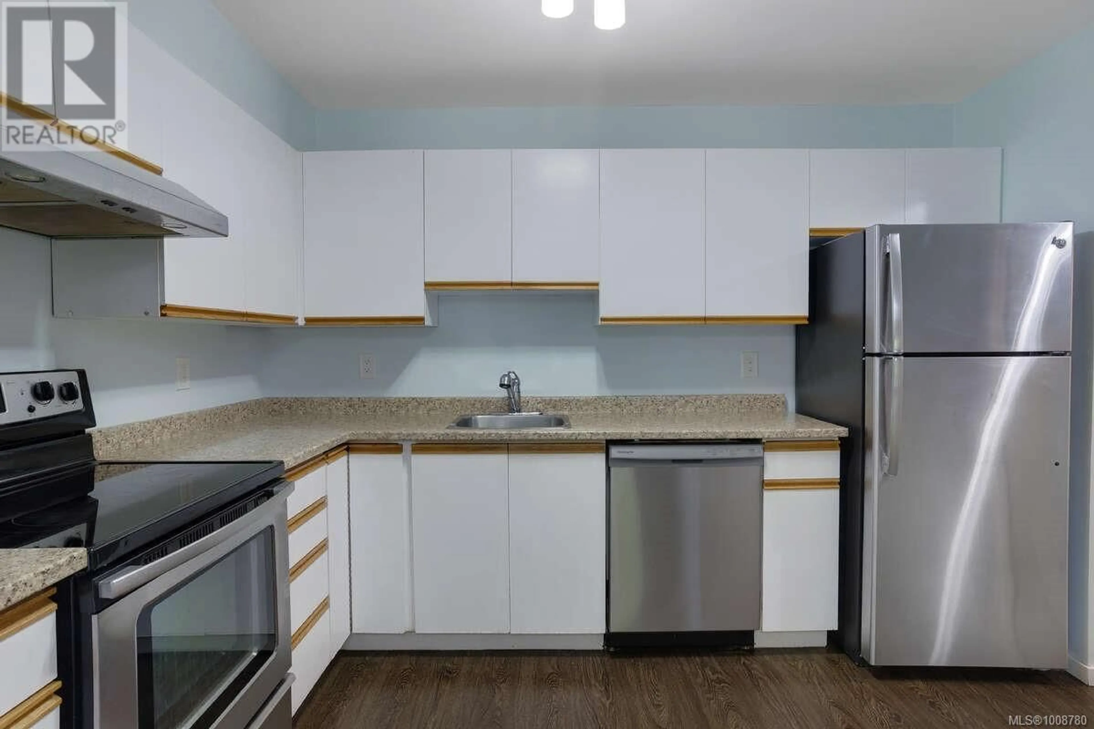 Standard kitchen, wood/laminate floor for 128 - 6711 DOVER ROAD, Nanaimo British Columbia V9V1L9