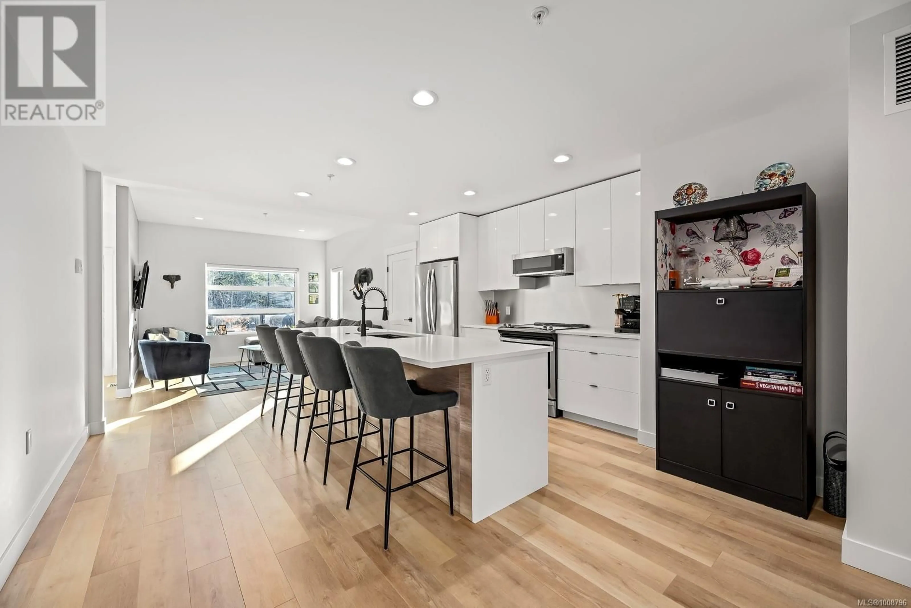 Open concept kitchen, unknown for 7 - 3016 ALDER STREET SOUTH, Campbell River British Columbia V9W0E5